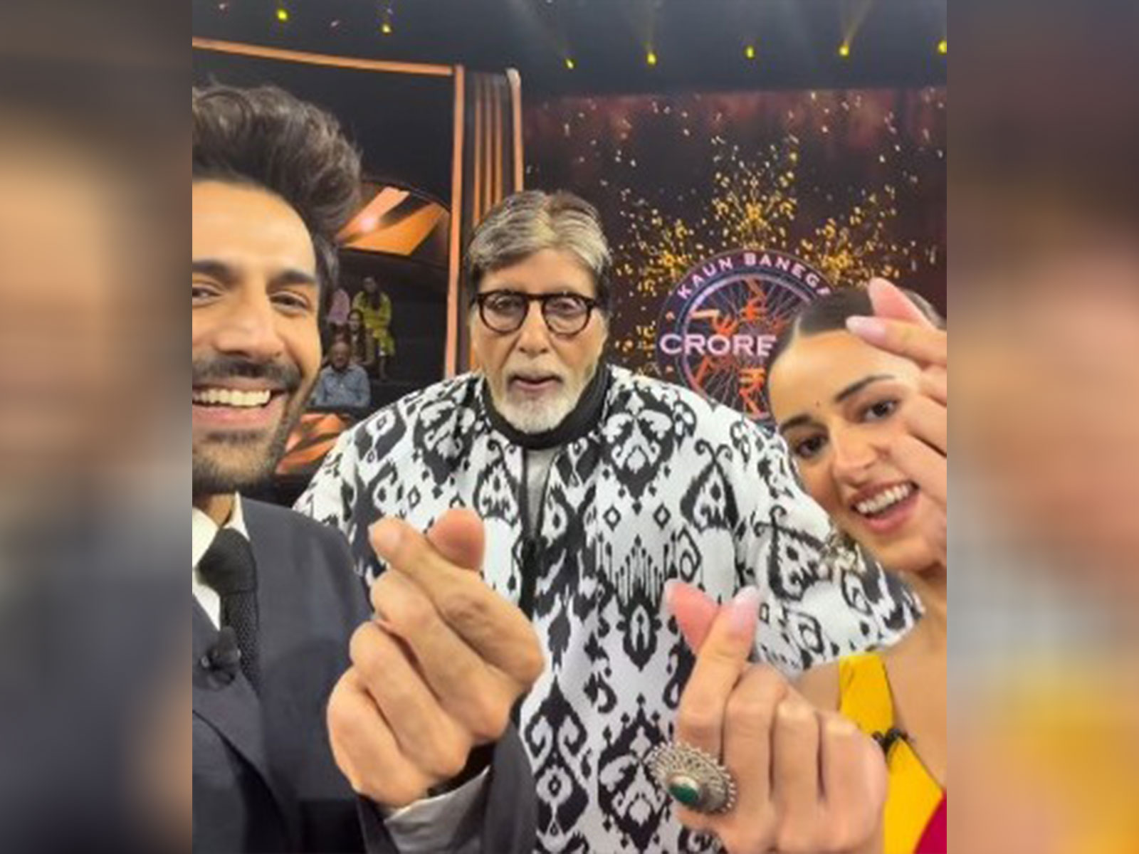 Kartik Aaryan, Ananya Panday with Big B (Photo/instagram/@kartikaaryan)