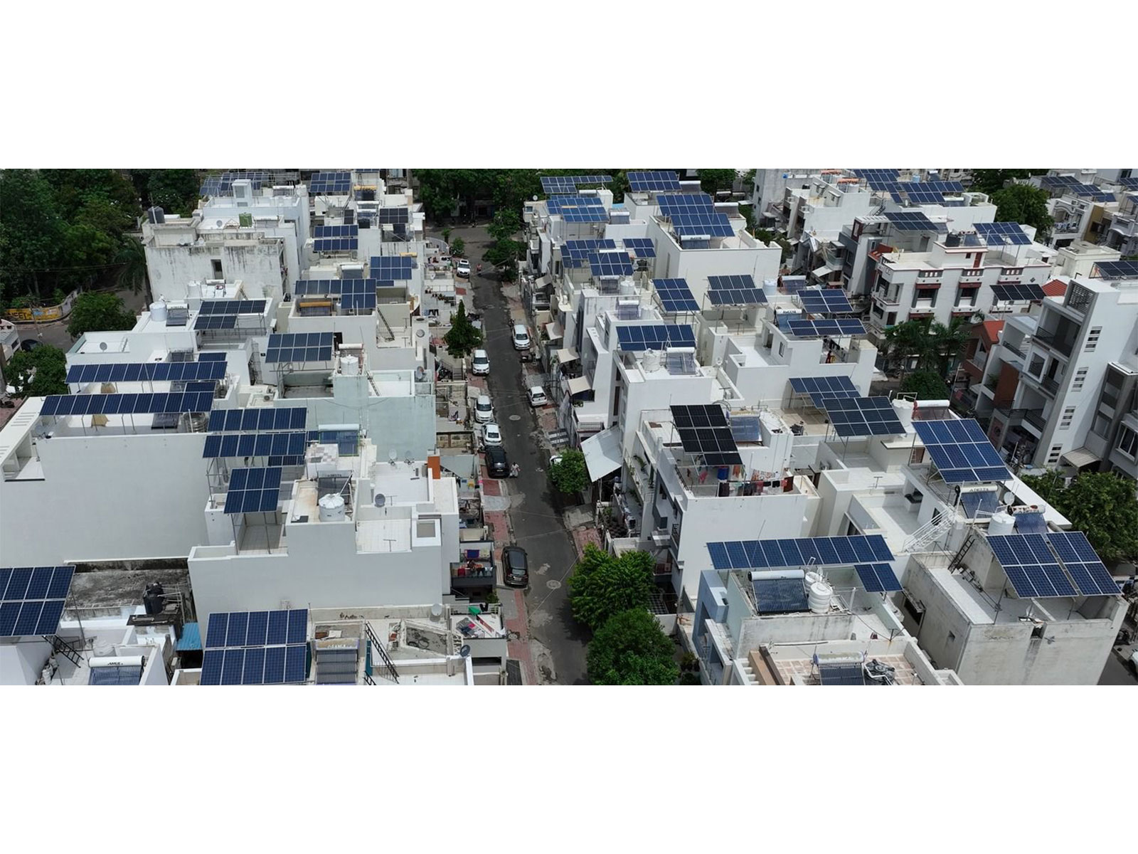 A view of rooftop solar installations in Gujarat (Photo/ Gujarat CMO)