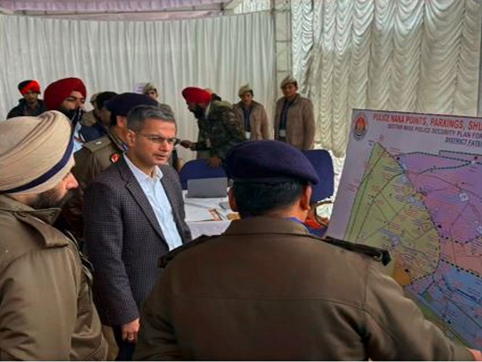 Punjab DGP Gaurav Yadav reviews security arrangement at Gurdwara Sri Fatehgarh Sahib. (Photo/@DGPPunjabPolice)