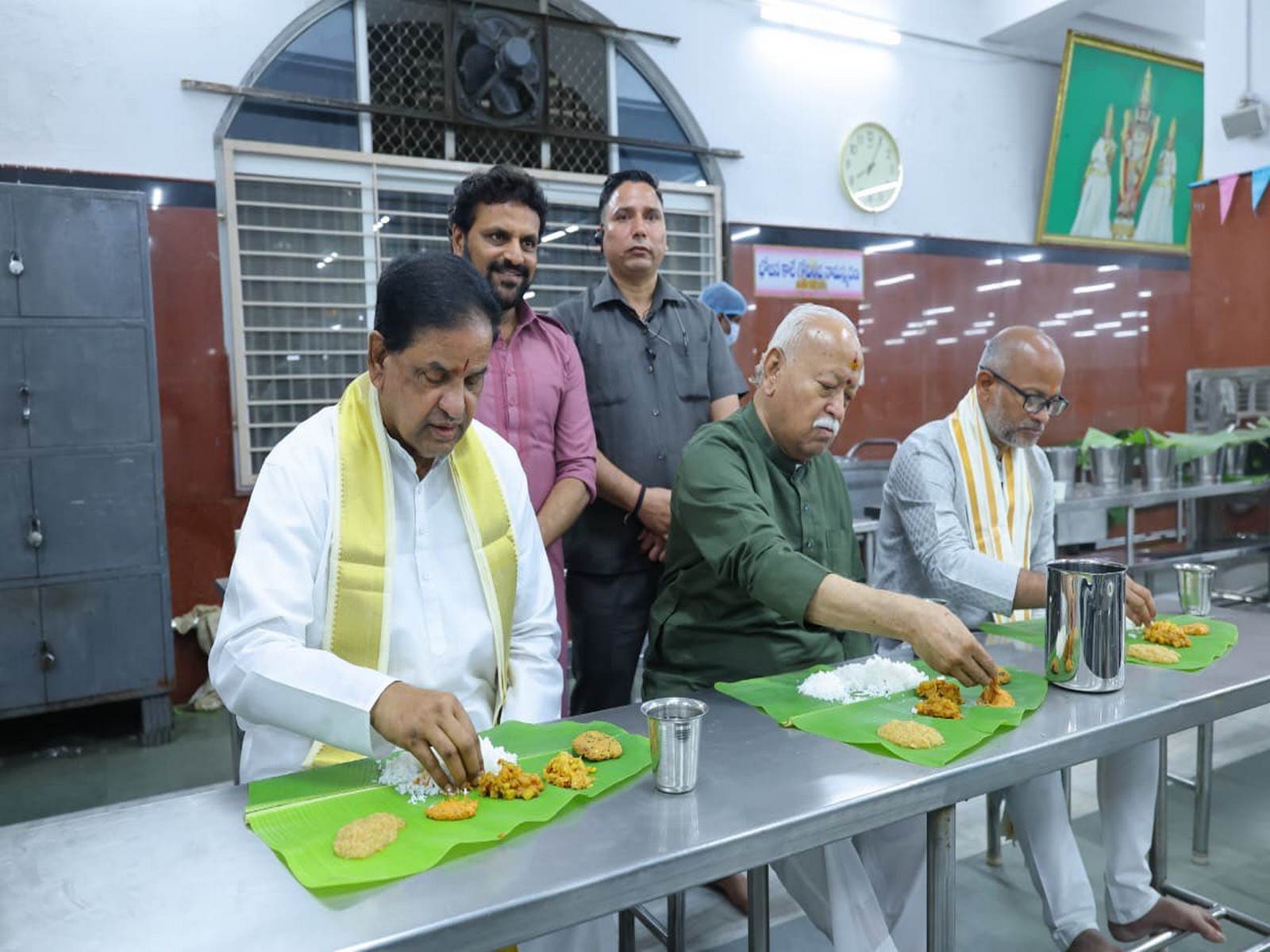 Chairman of Tirumala Tirupati Devastanams B R Naidu, RSS Chief Mohan Bhagwat, Additional EO Venkayya Chowdary Garu (L-R) (Photo X/BRNaidu)