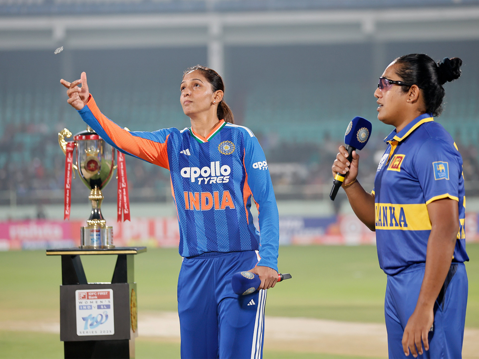 Harmanpreet Kaur and Chamari Athapaththu during toss. (Photo: X/@BCCIWomen)