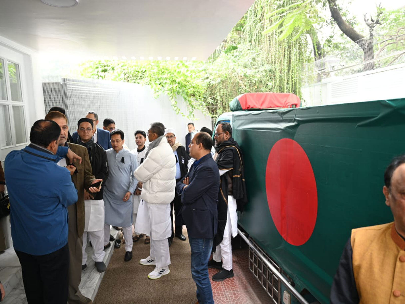 The body of former Bangladesh prime minister Begum Khaleda Zia arrives at her residence as family members and close relatives gather to pay their last respects ahead of her Namaz-e-Janaza in Dhaka. (Photo: X/@ChiefAdviserGoB)