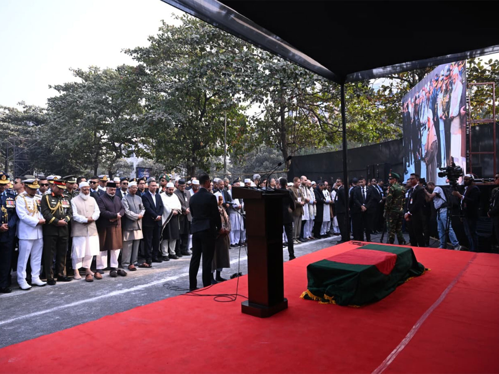The Namaz-e-Janaza of former Bangladesh Prime Minister Begum Khaleda Zia is held at the South Plaza of the Jatiya Sangsad Bhaban in Dhaka. (Photo/ANI)