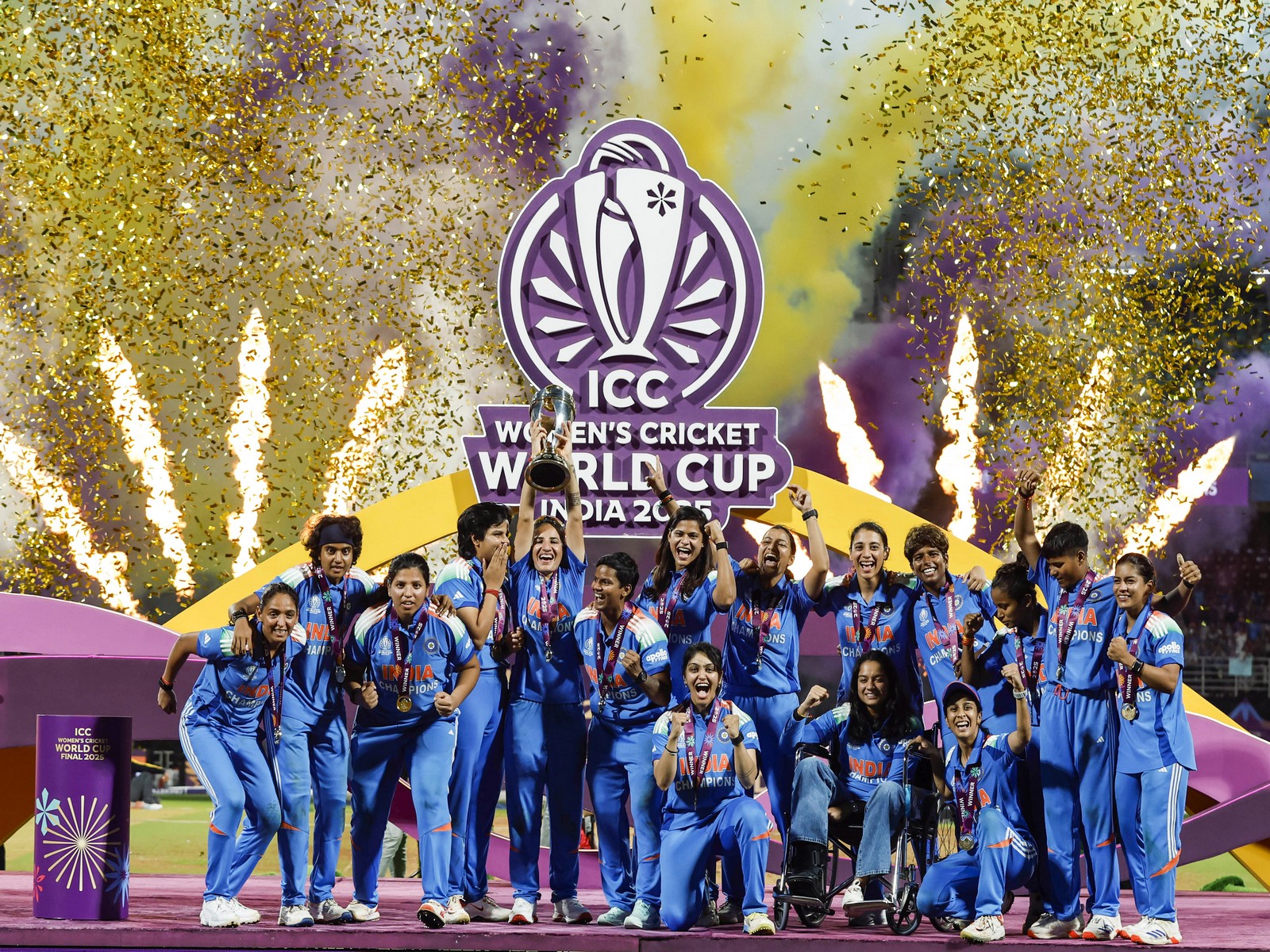 India women's cricket team with the World Cup (Photo: ANI)