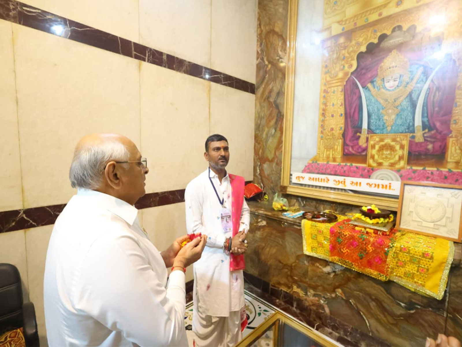 CM Bhupendra Patel at Khambhalay Mataji Temple (Photo: CMO)