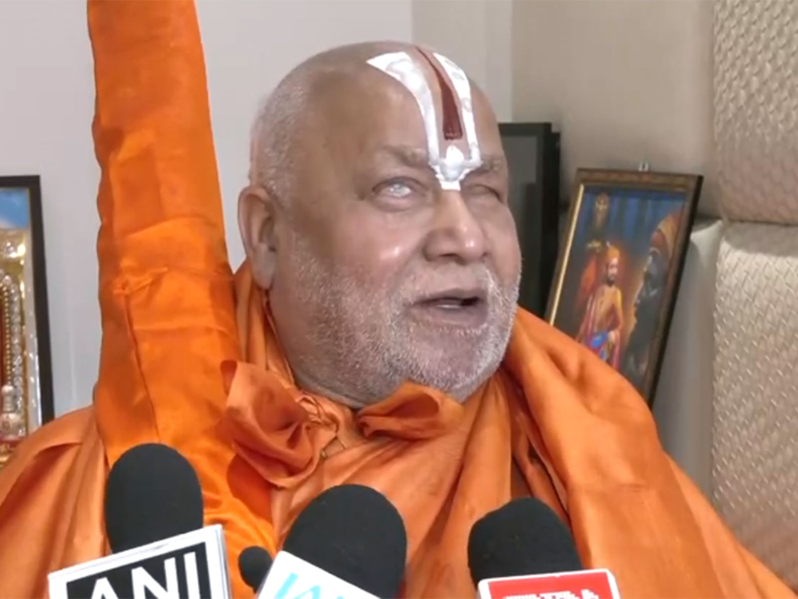Hindu spiritual leader Jagadguru Swami Rambhadracharya (Photo/ANI)