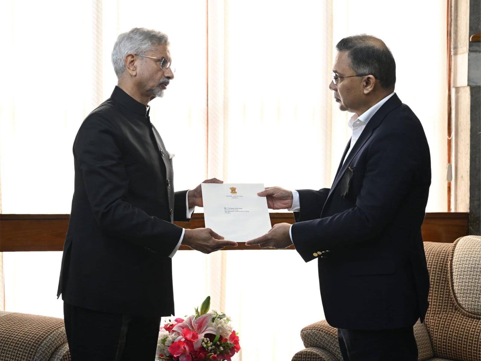 External Affairs Minister S. Jaishankar met BNP Acting Chairman Tarique Rahman in Dhaka and handed over a letter from Prime Minister Narendra Modi. (Photo: X/@bdbnp78)