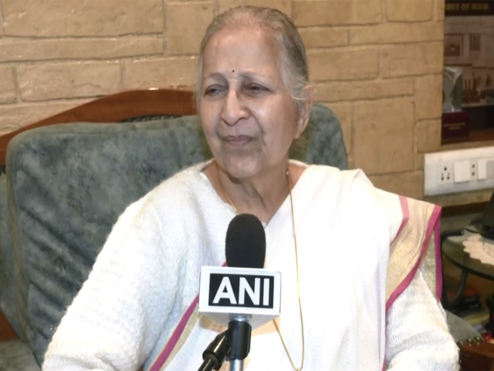 Former Lok Sabha speaker Sumitra Mahajan (Photo: ANI)