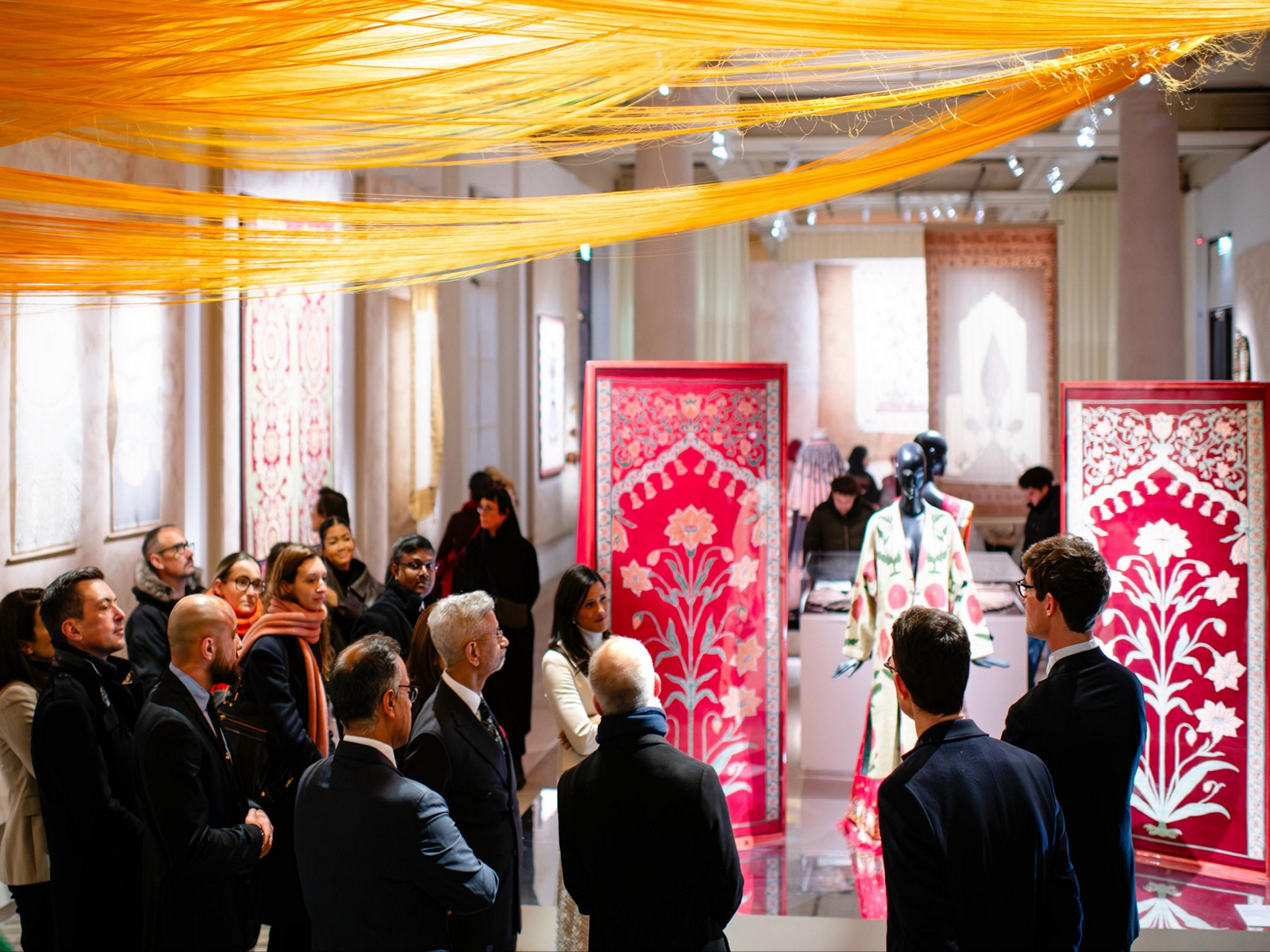 Jaishankar visits woven stories exhibition in Paris  (Photo:X/@DrSJaishankar)