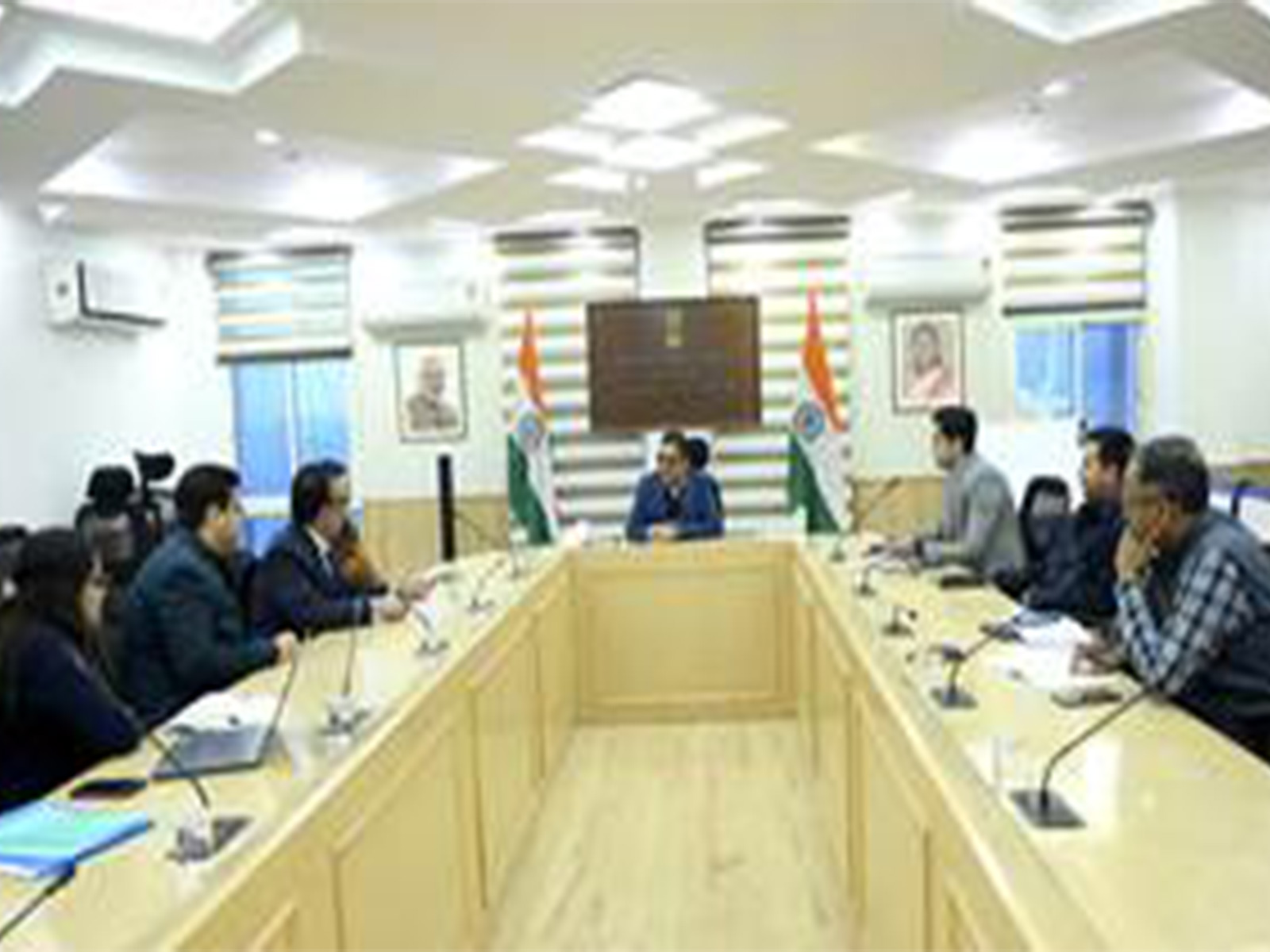 Ministry of I-B's WaveX signs MoU with FITT-IIT Delhi to boost innovation in Broadcasting, Entertainment (Photo: I and B Ministry PIB)