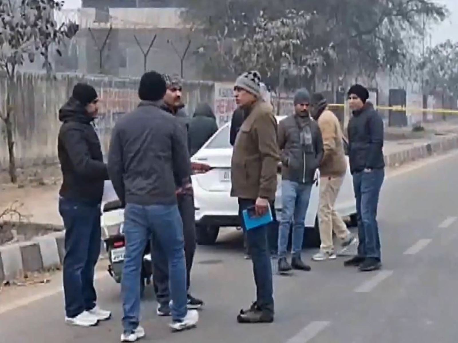 Two criminals arrested after police encounter in Delhi's Ghazipur (Photo/ANI)