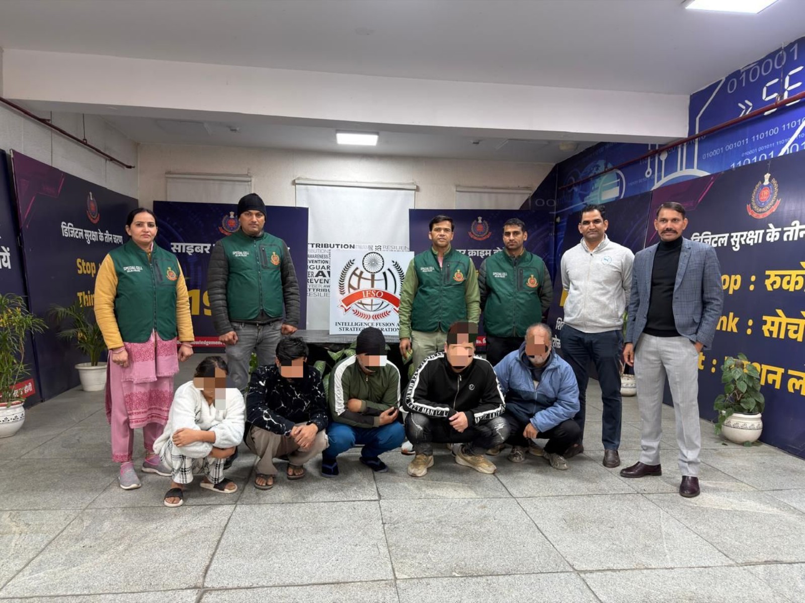 Alleged members of cyber fraud syndicate in Police Custody (Photo/ANI)