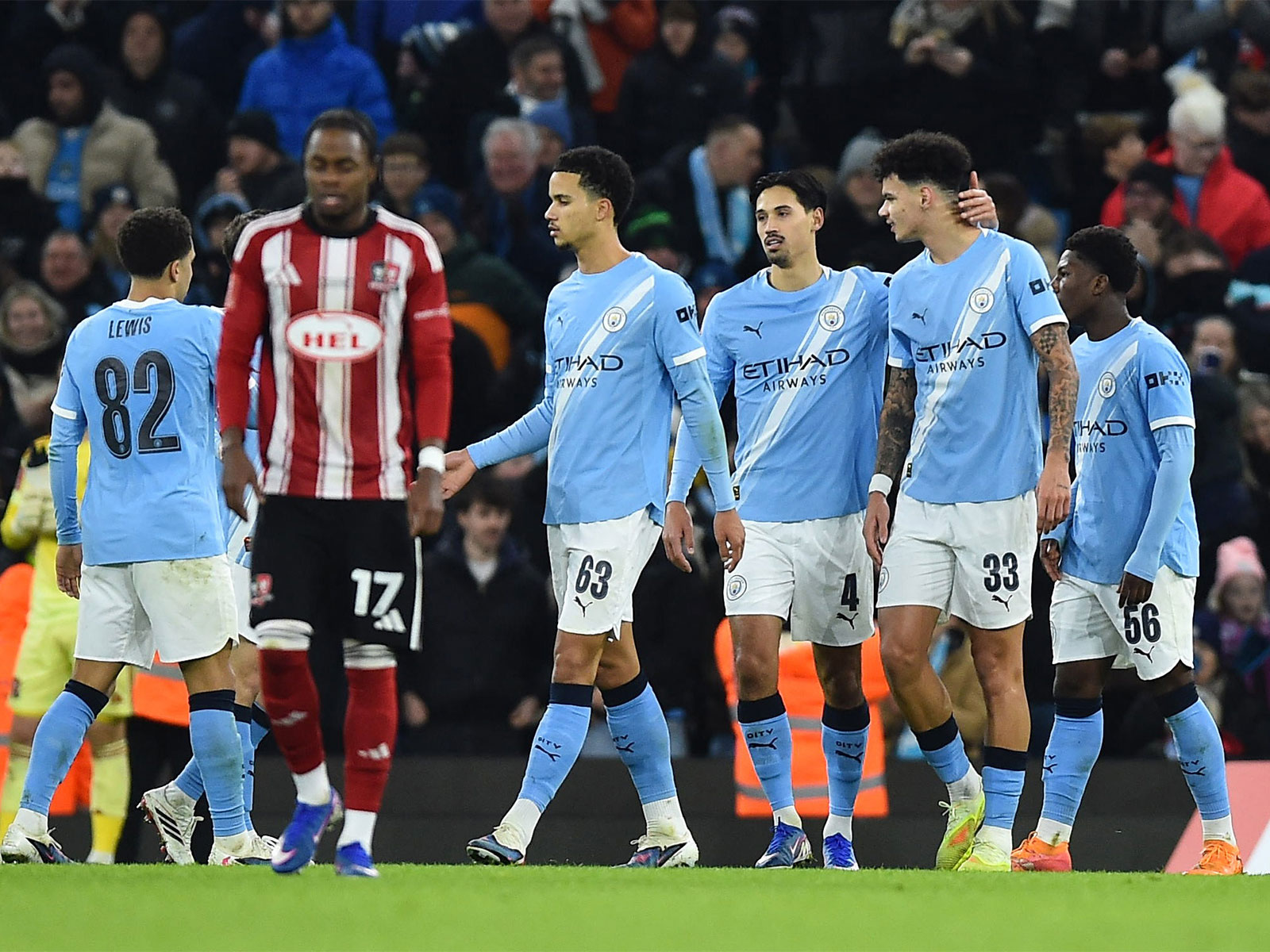 Manchester City vs Exeter City match in action (Photo: Reuters)