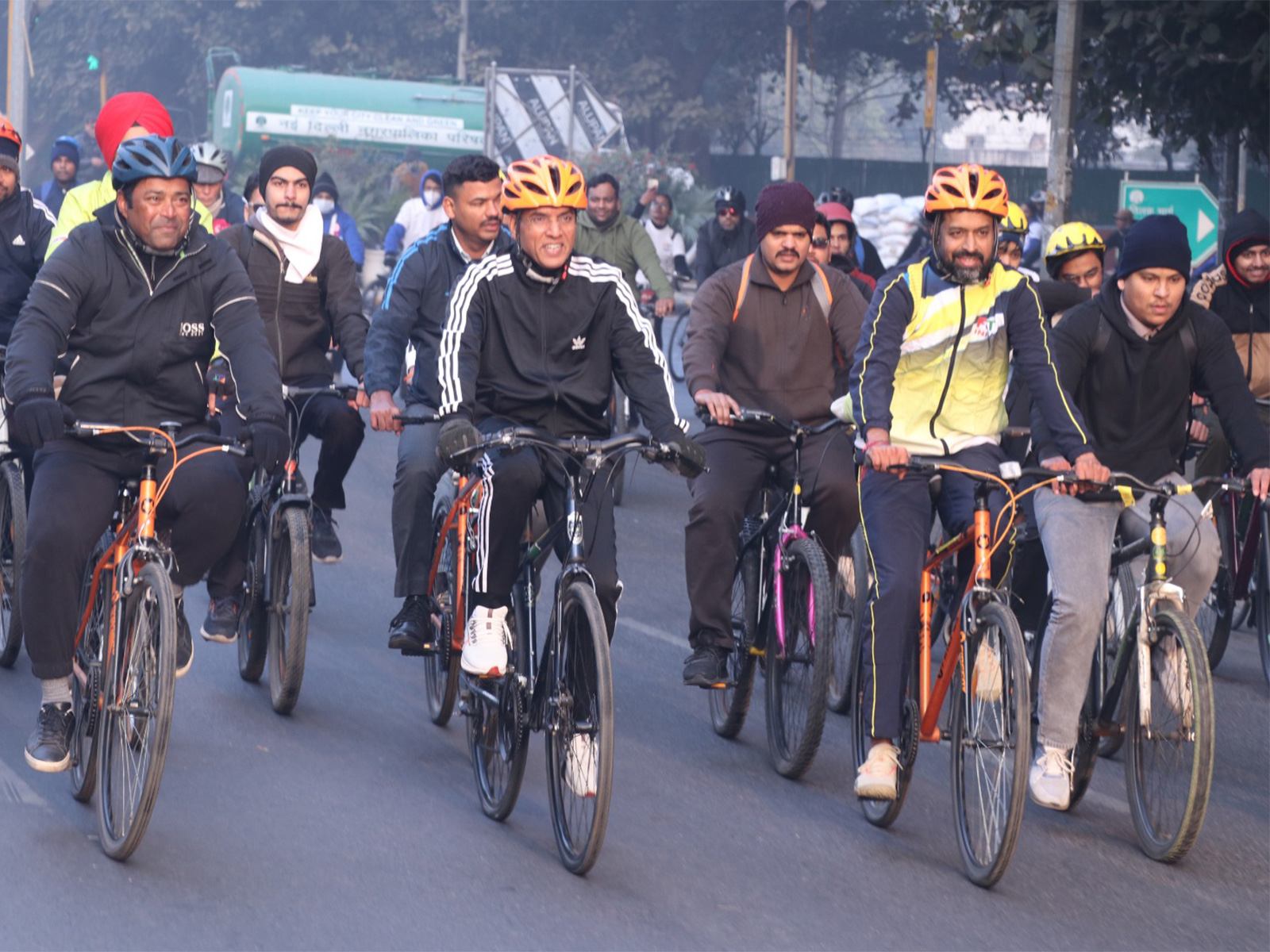 Leander Paes, Mansukh Mandaviya and Pullela Gopichand (Photo: SAI media)