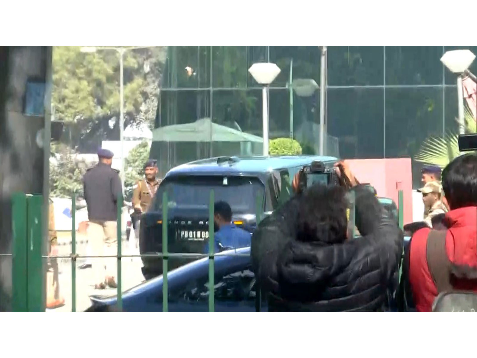 Actor and Tamilaga Vettri Kazhagam (TVK) president Vijay arrives at Delhi CBI office (Photo/ANI)