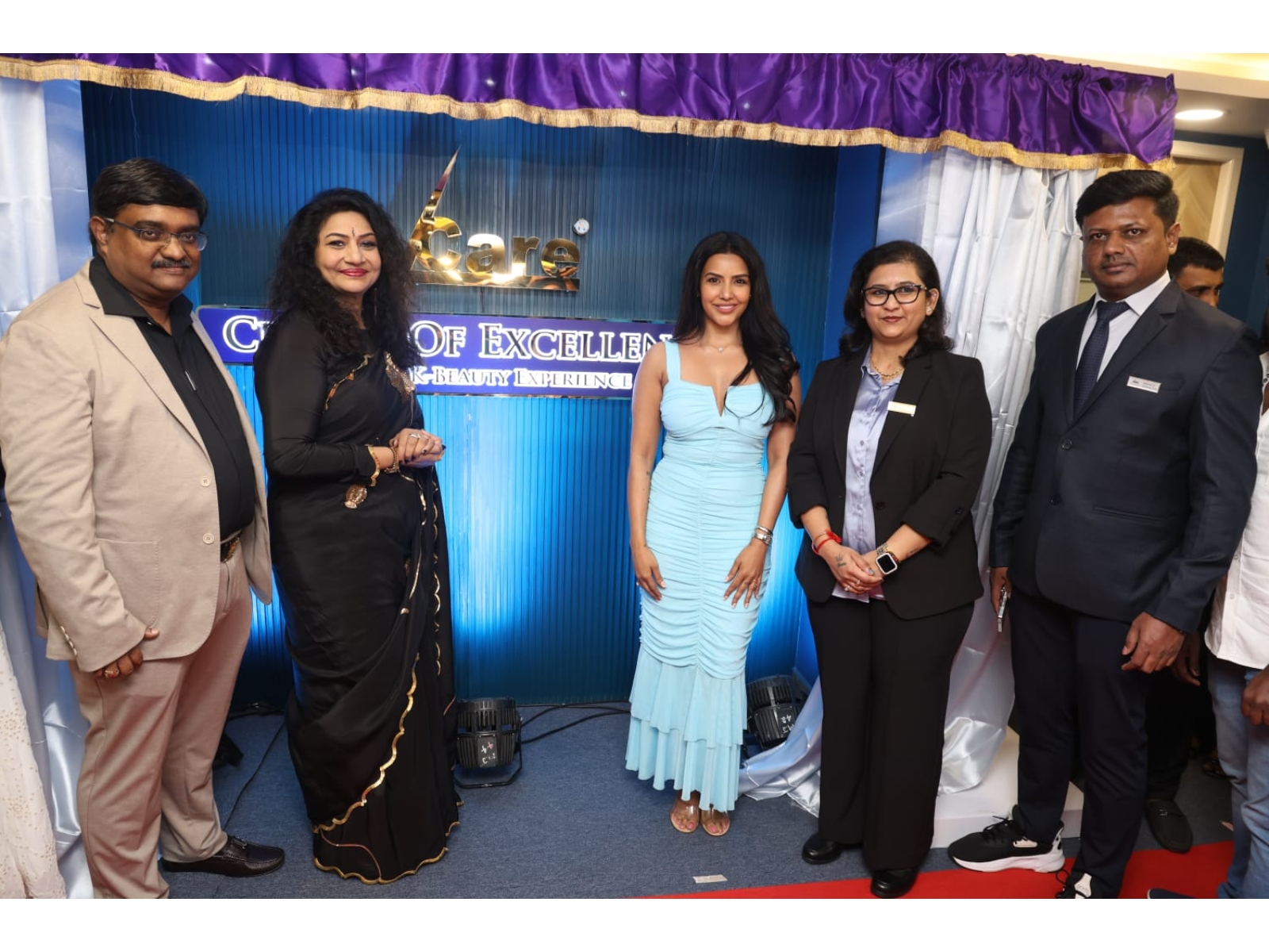 VCare Launches State of the art Centre of Excellence in Bengaluru Unveils one of India's First Single-Day Facial Architecture