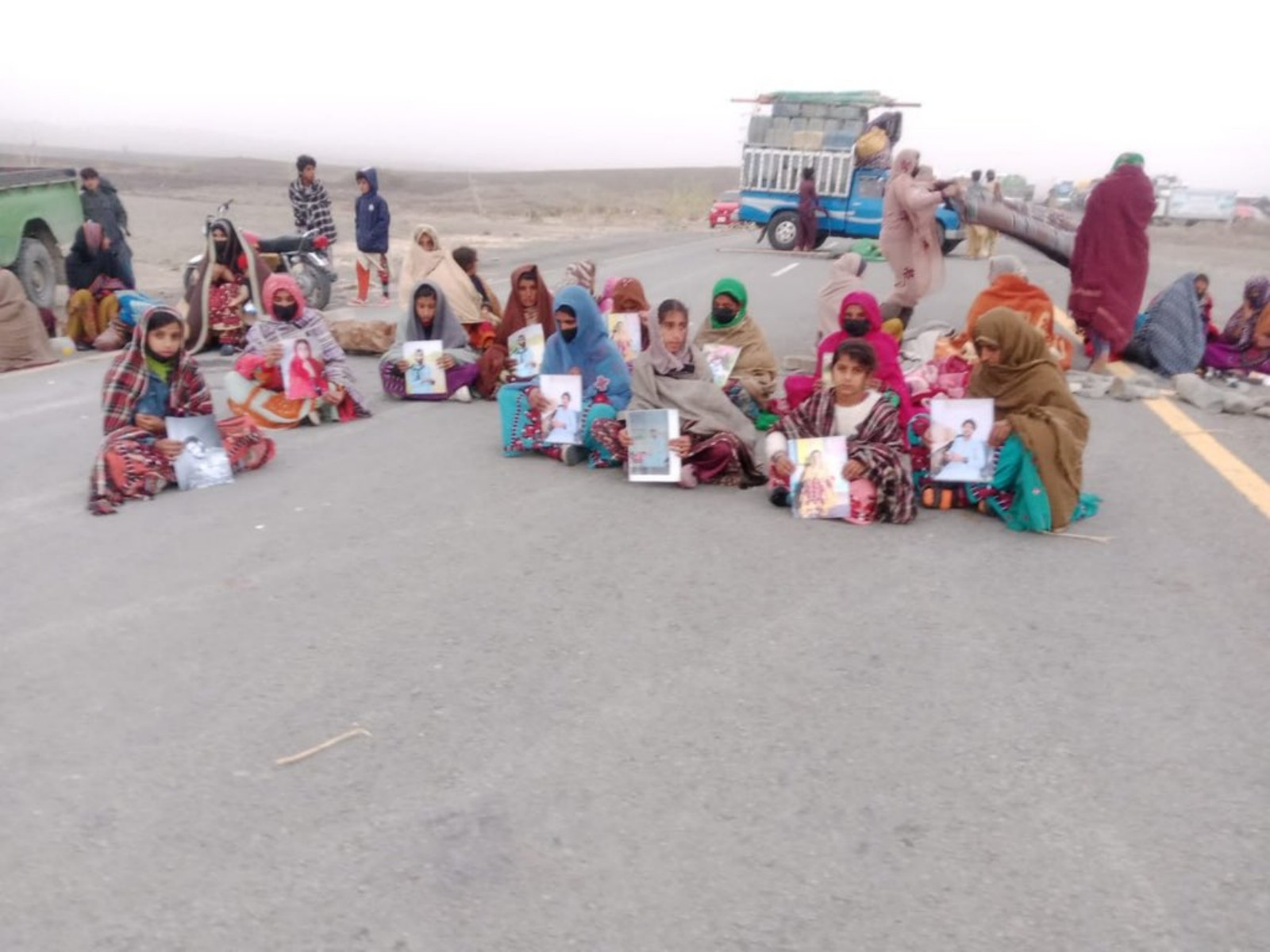 Families protest enforcement disappearence (Photo/@BalochYakjehtiC)