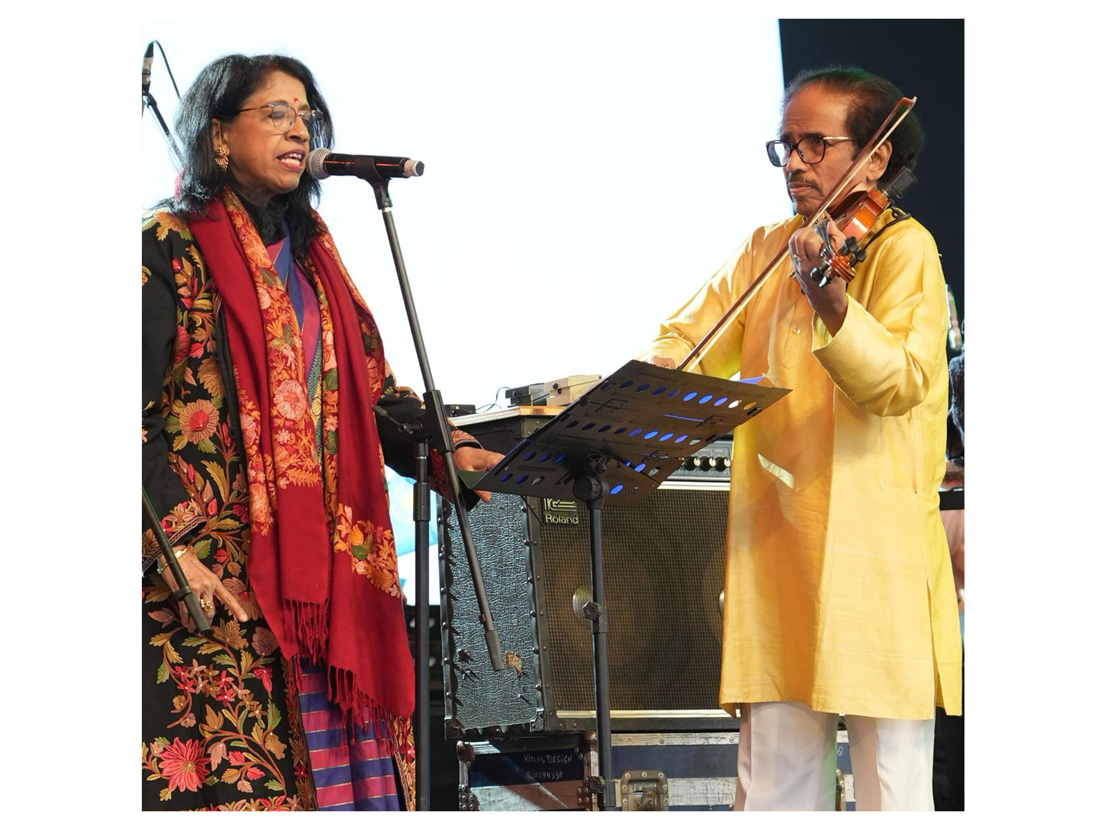 Kavita Krishnamurti,  L. Subramaniam (Photo source/ LGMF)