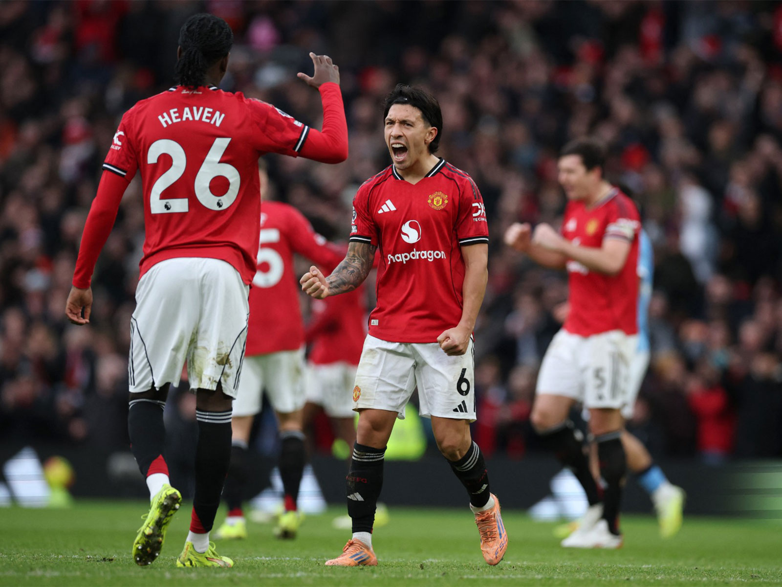 Manchester United players celebrating (Photo: Reuters)
