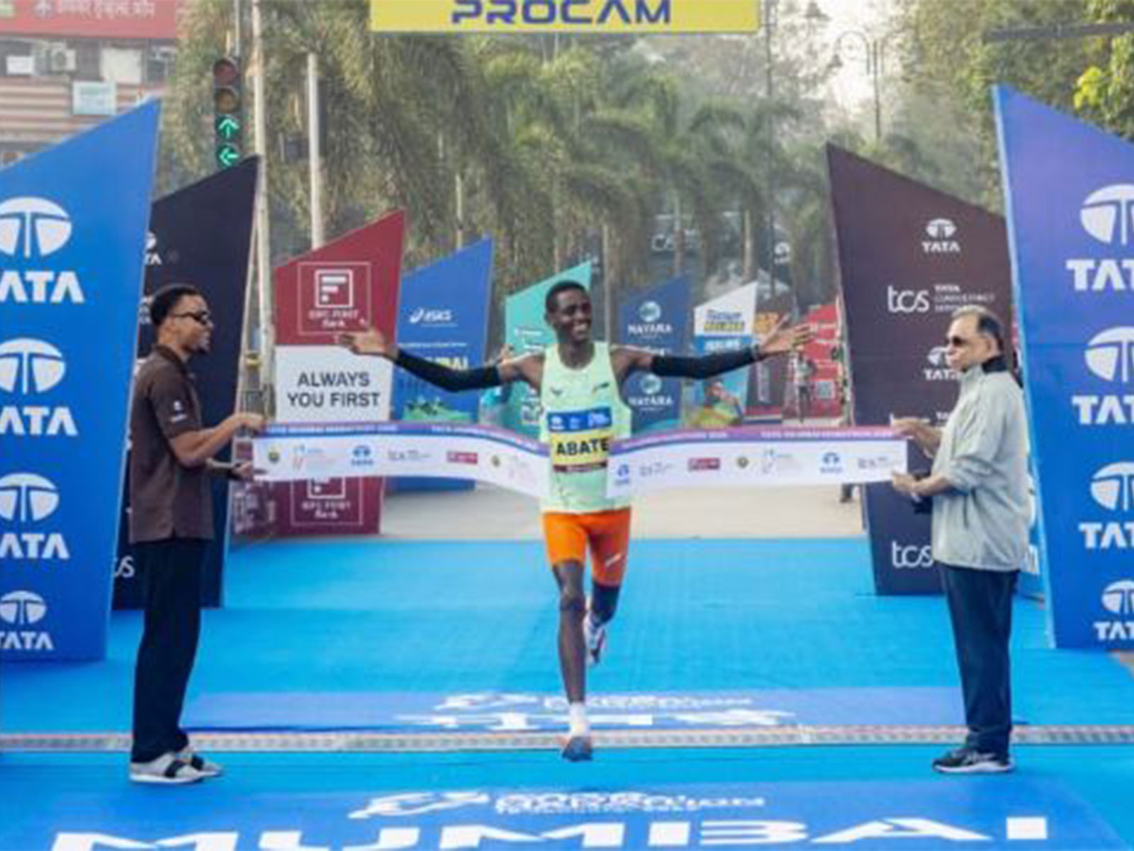 Tadu Abate Deme and Yeshi Kalayu Chekole crowned champions at Mumbai Marathon 2026. (Photo: TMM)