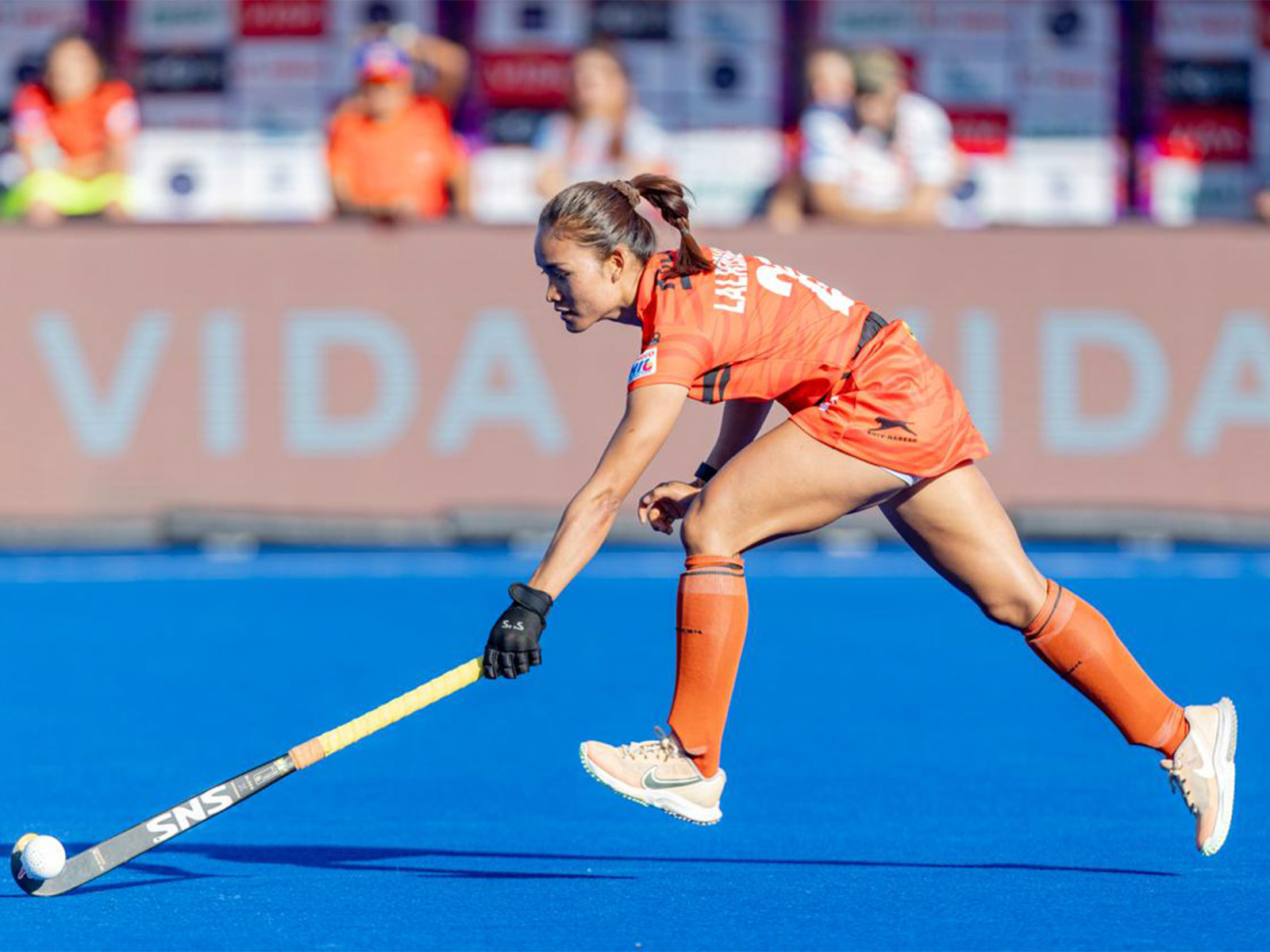 Shrachi Bengal Tigers forward Lalremsiami in action during Women's Hockey India League (Image: HIL)