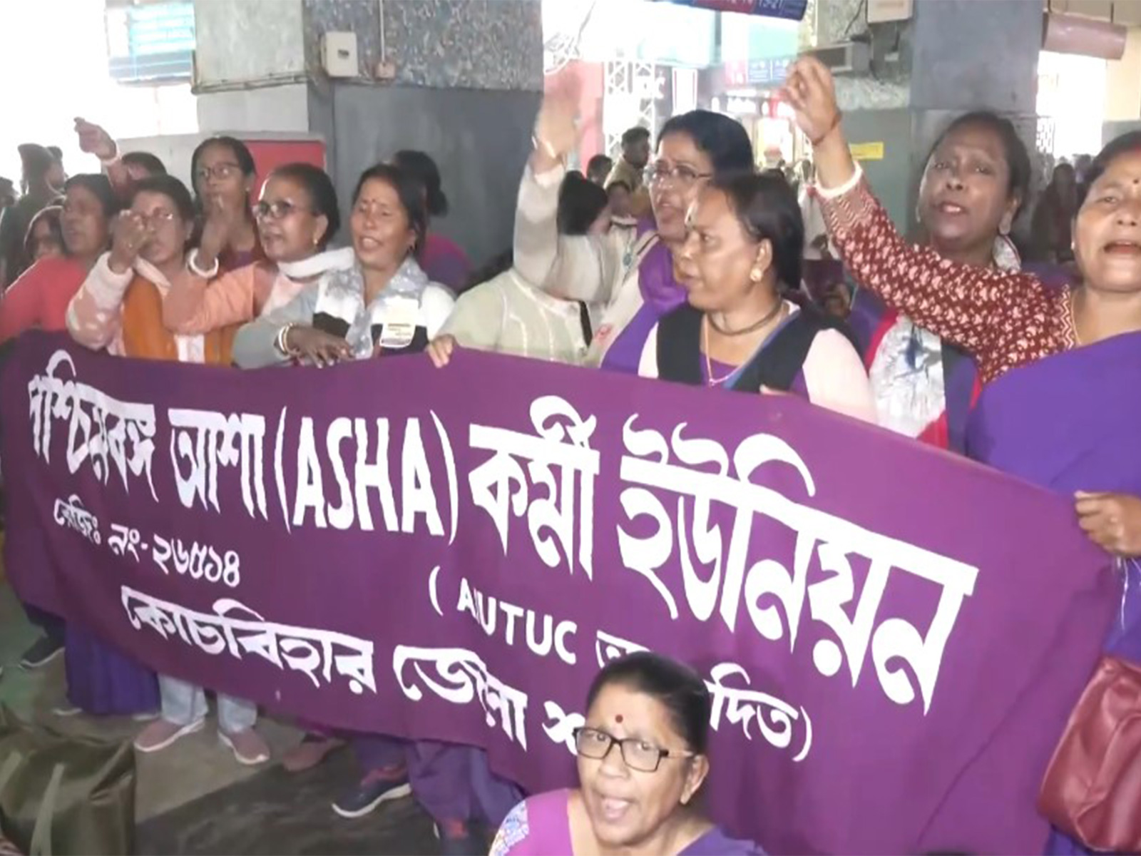ASHA workers during a protest at Sealdah Railway Station in Kolkata. (Photo/ANI)