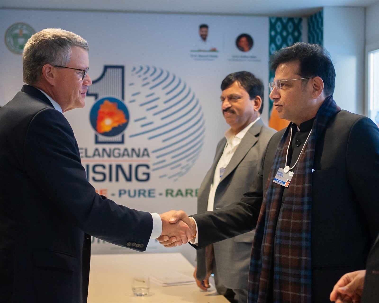 Guy Diedrich, Senior Vice President & Global Innovation Officer at Cisco, met the delegation during the WEF.