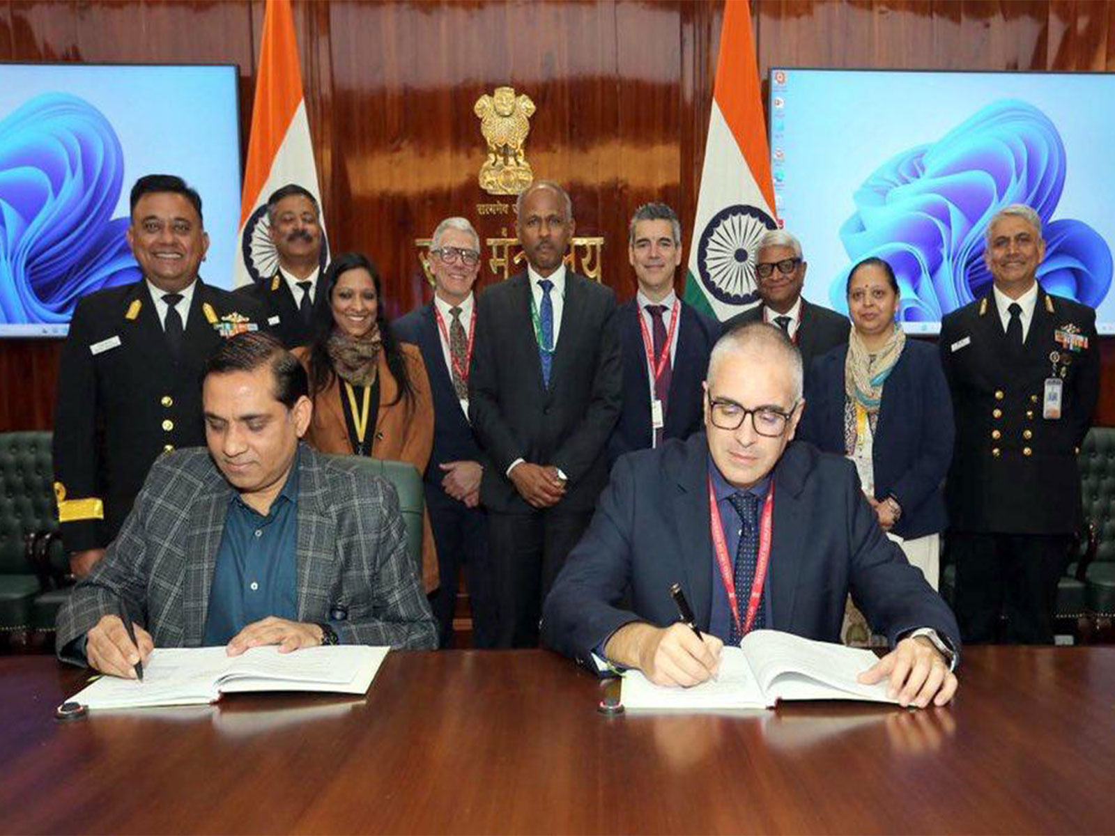 Ministry of Defence officials ink contract for the Black Shark Torpedoes. (File Photo/ PIB)