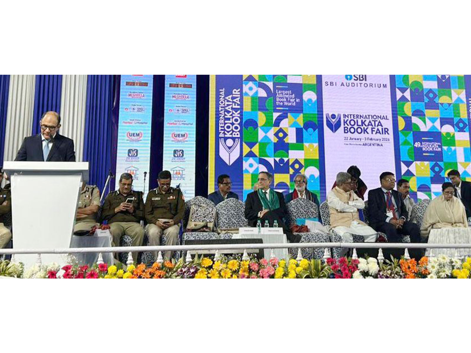 Ambassador Caucino at the 49th Kolkata Book Fair (Photo/Embassy of Argentina)