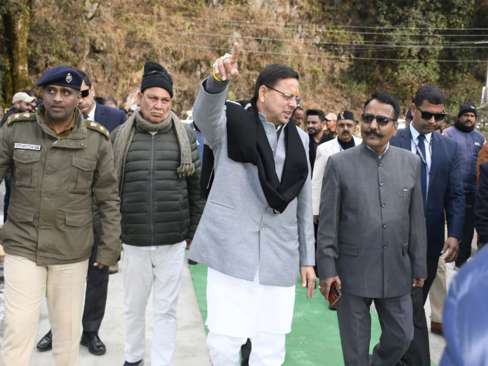 Uttarakhand CM Pushkar Singh Dhami inspects Dunikhal-Ratighat (Padli) road construction work. (Photo/X@pushkardhami)