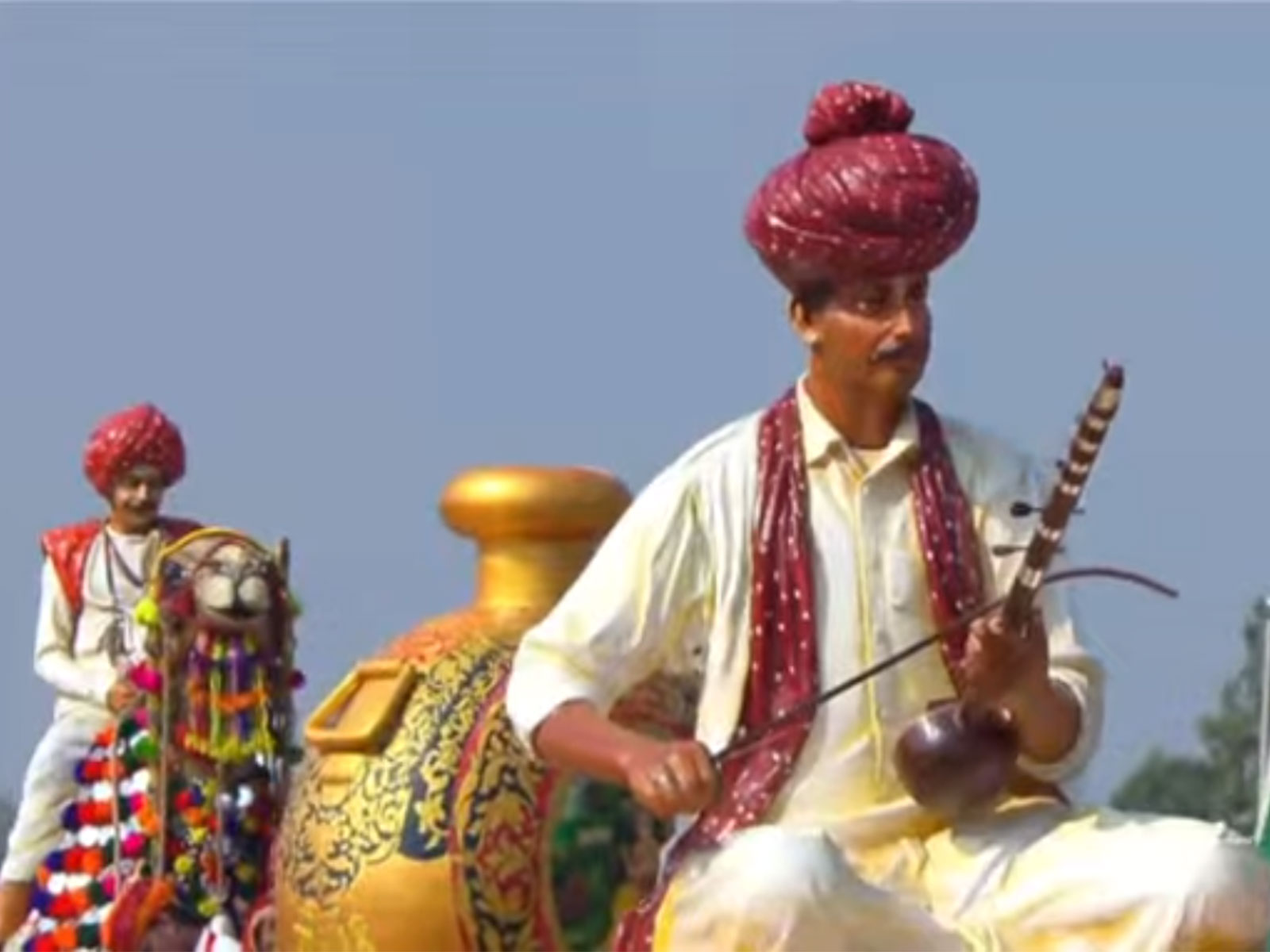 Rajasthan's tableau during the 77th R-Day celebrations celebrated the exquisite heritage of the world-renowned royal craft (Photo/DD)
