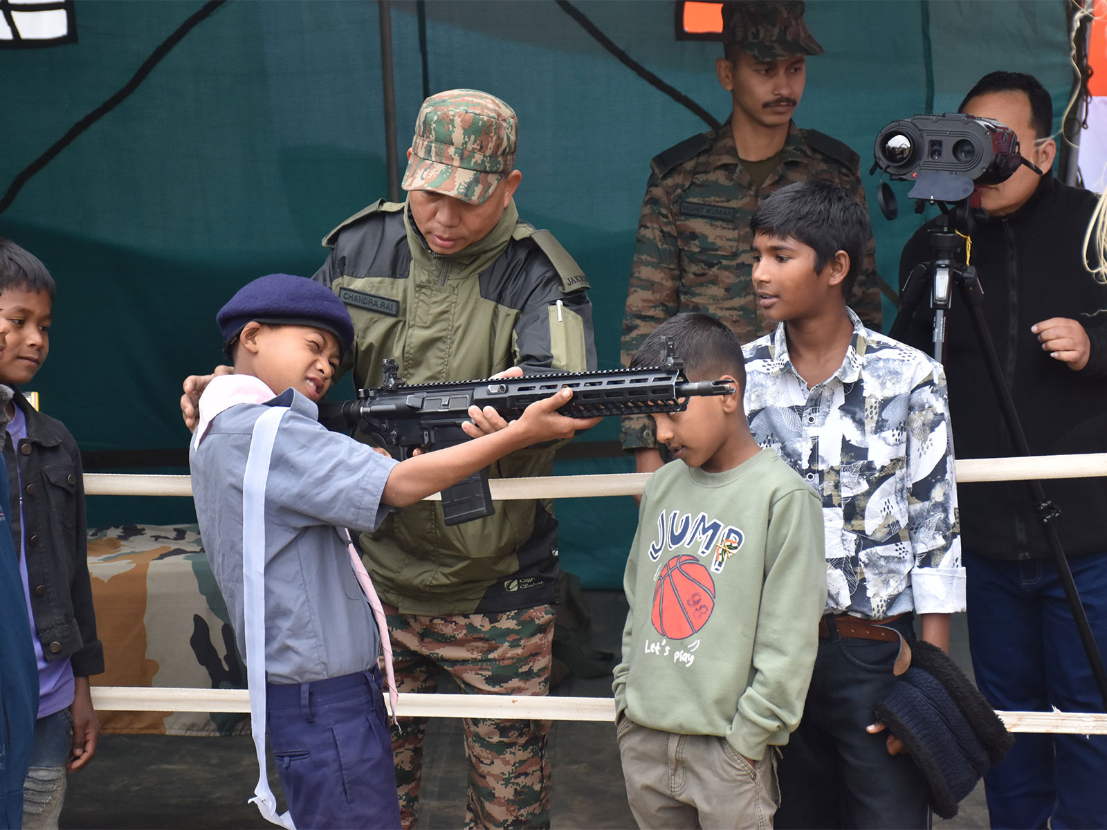  Indian Army celebrates 77th R-Day with locals residents in Arunachal Pradesh (Photo/Defence PRO)