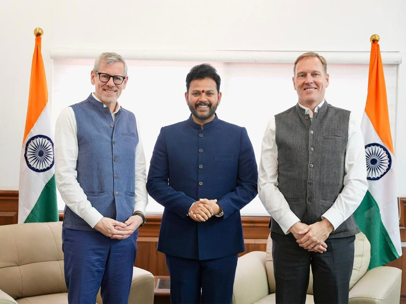 Union Minister Ram Mohan Naidu with Senior Executives of Airbus (Photo/X@RamMNK)