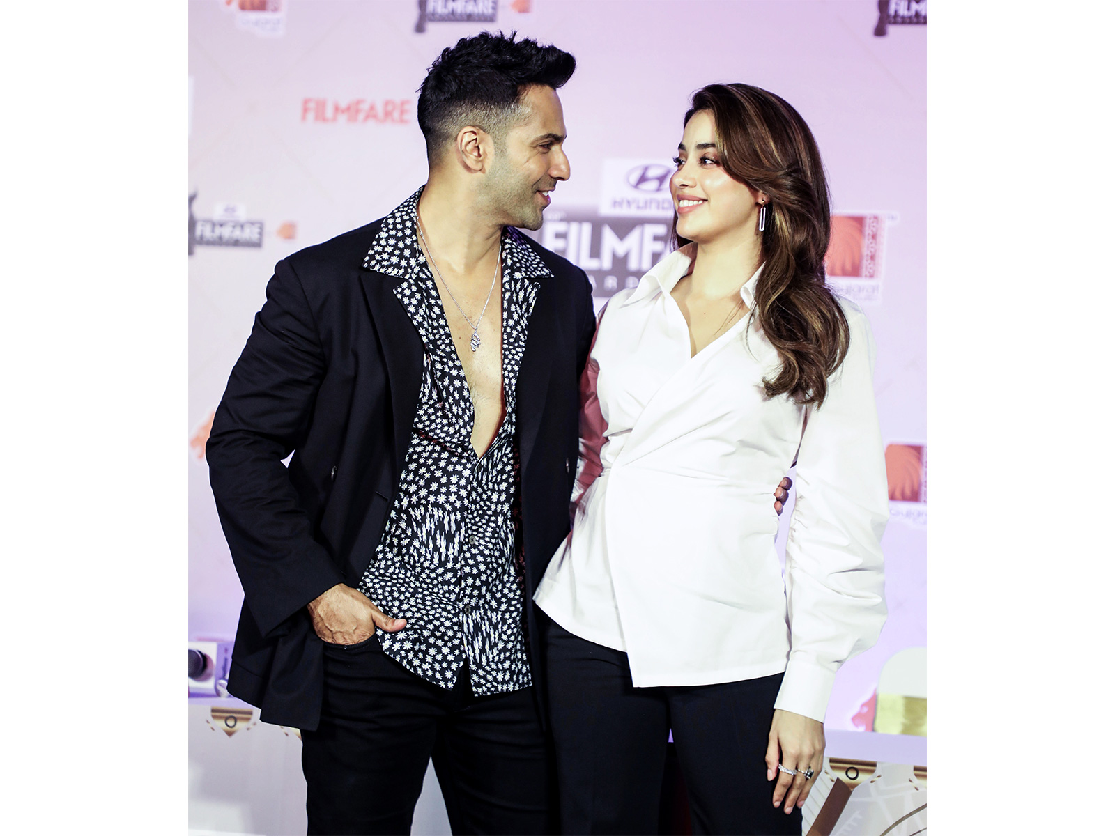 Varun Dhawan, Janhvi Kapoor (File photo/ANI)