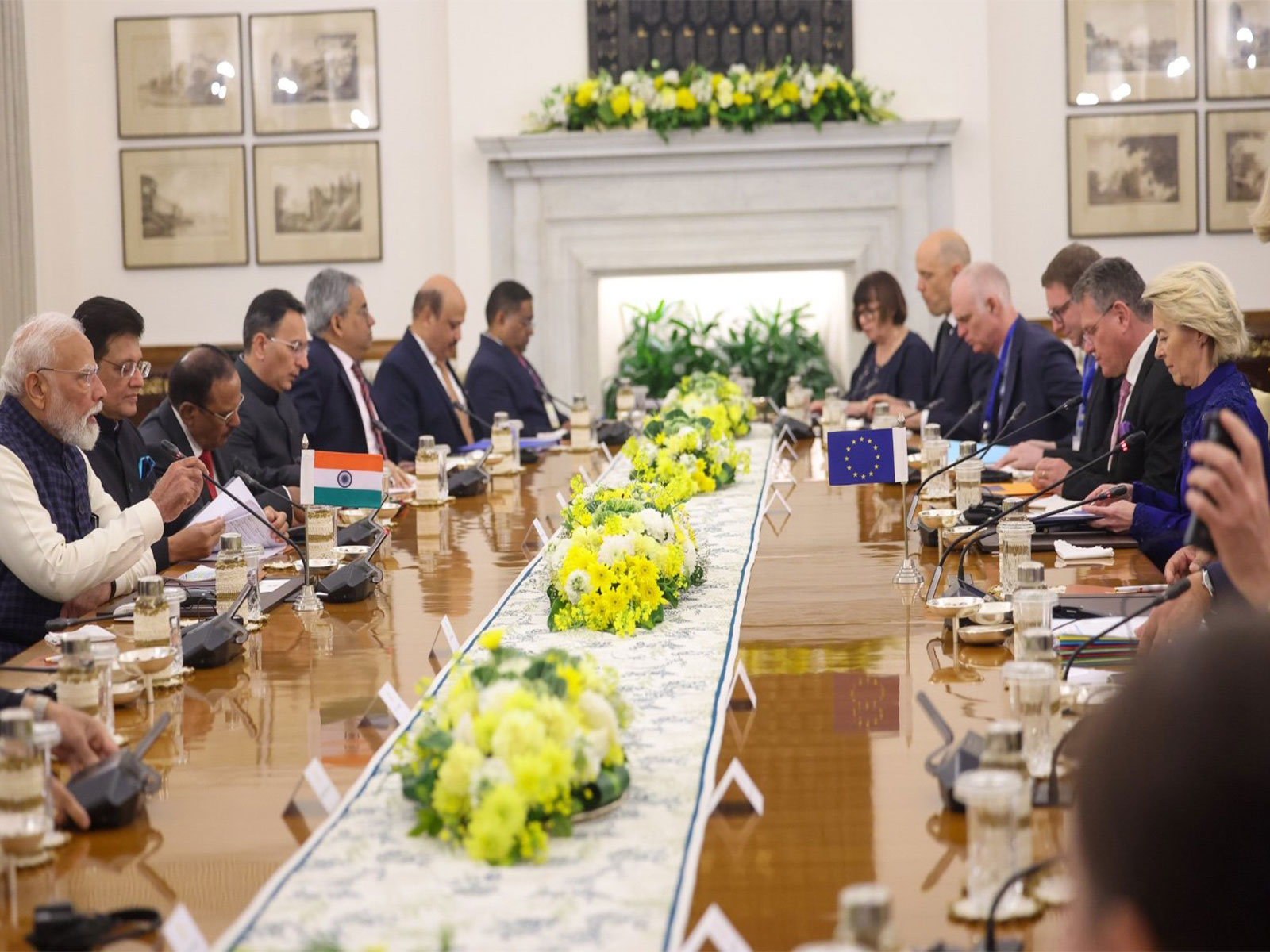 Prime Minister Narendra Modi co-chairs the 16th India-EU Summit with European Council President Antonio Costa and European Commission President Ursula von der Leyen. (Photo: X/@narendramodi)