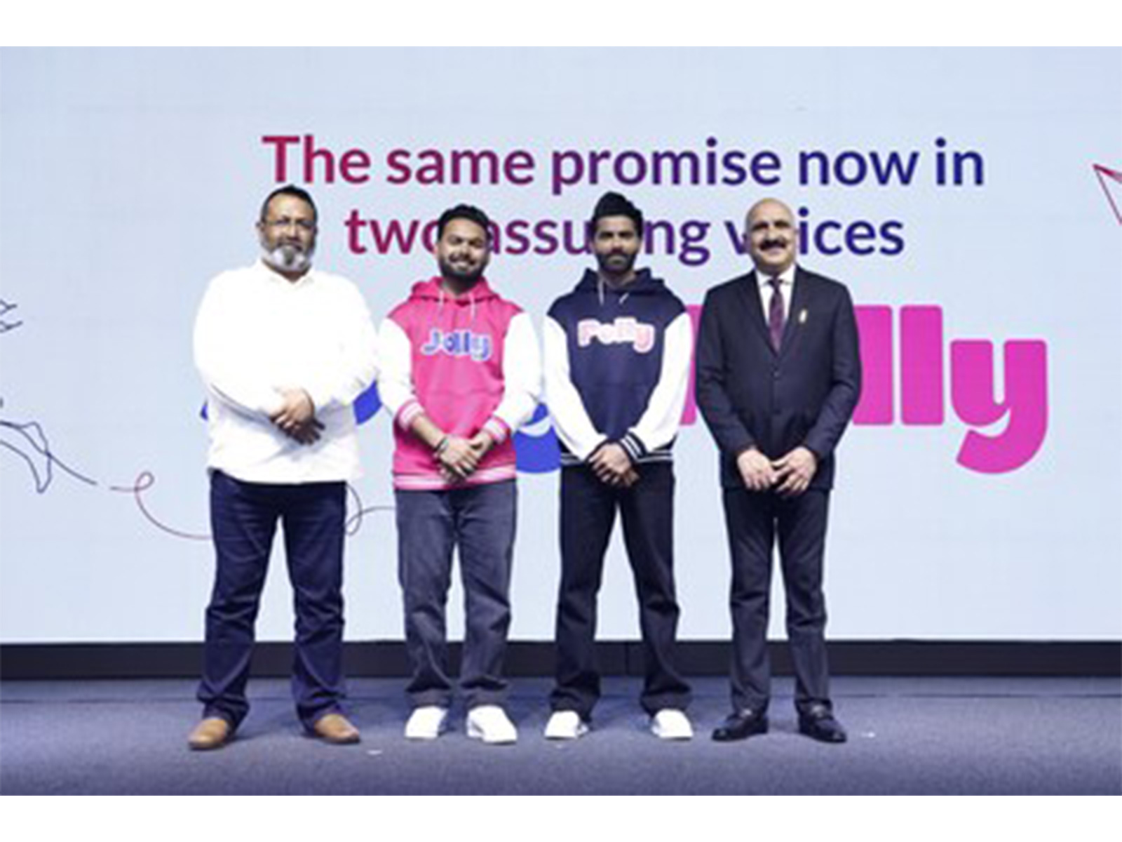 (L to R) Ravindra Sharma, Chief of Brand, Corporate Communications and CSR, SBI Life; Rishabh Pant aka Jolly; Ravindra Jadeja aka Polly; and Amit Jhingran, MD & CEO, SBI Life