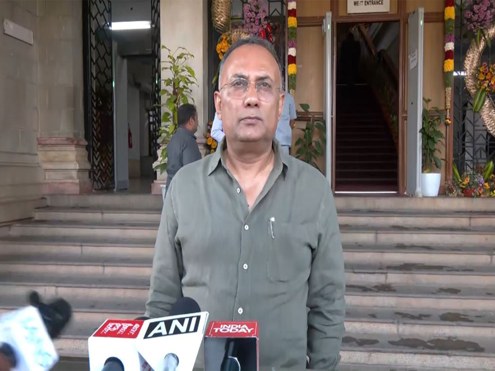  Karnataka Minister Dinesh Gundu Rao  (Photo/ANI)