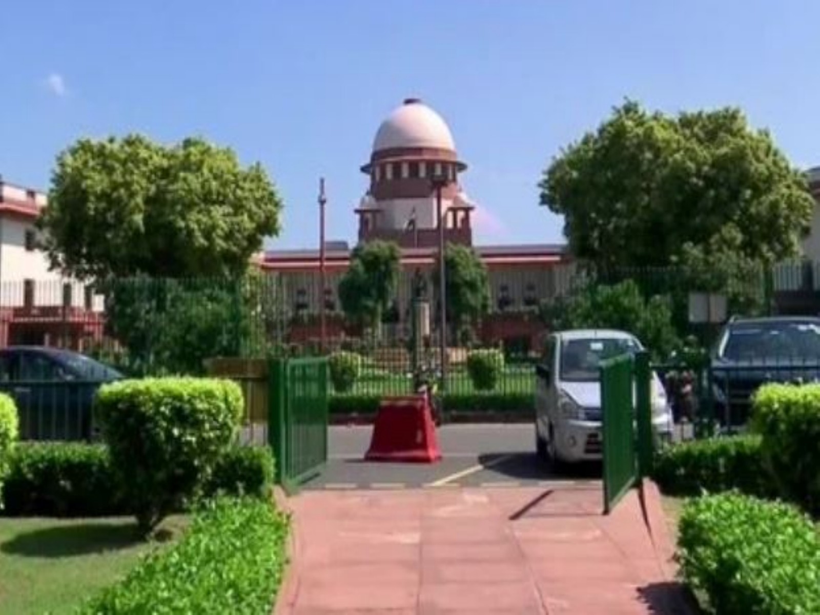 The Supreme Court (File Photo/ANI)