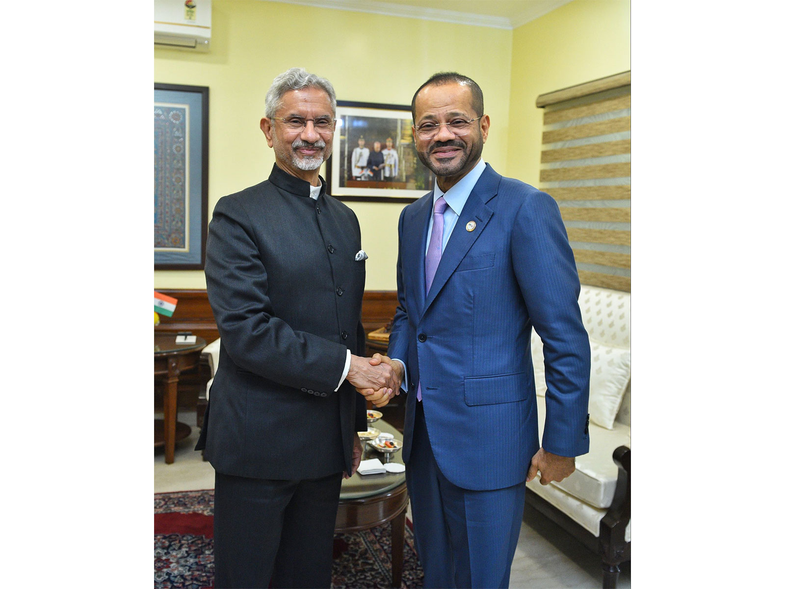  External Affairs Minister S Jaishankar with Oman's Foreign Minister Badr Albusaidi (Photo: X@DrSJaishankar)