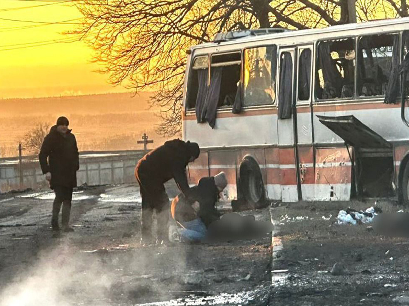 15 killed as Russian drone hits miners' bus in Pavlohrad district of Ukraine (Photo/X@SESU_UA)