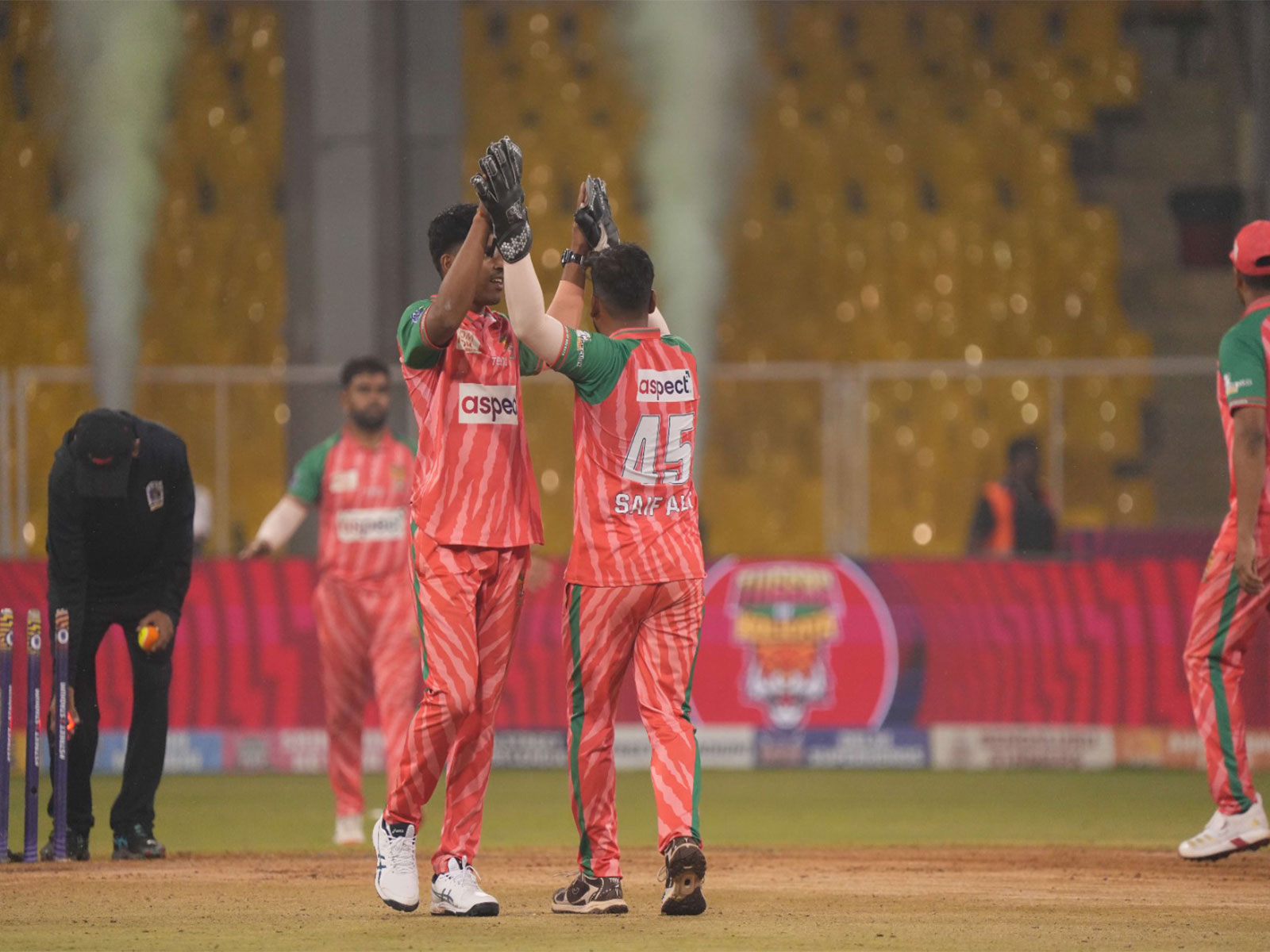 players celebrating. (Photo: ISPL)