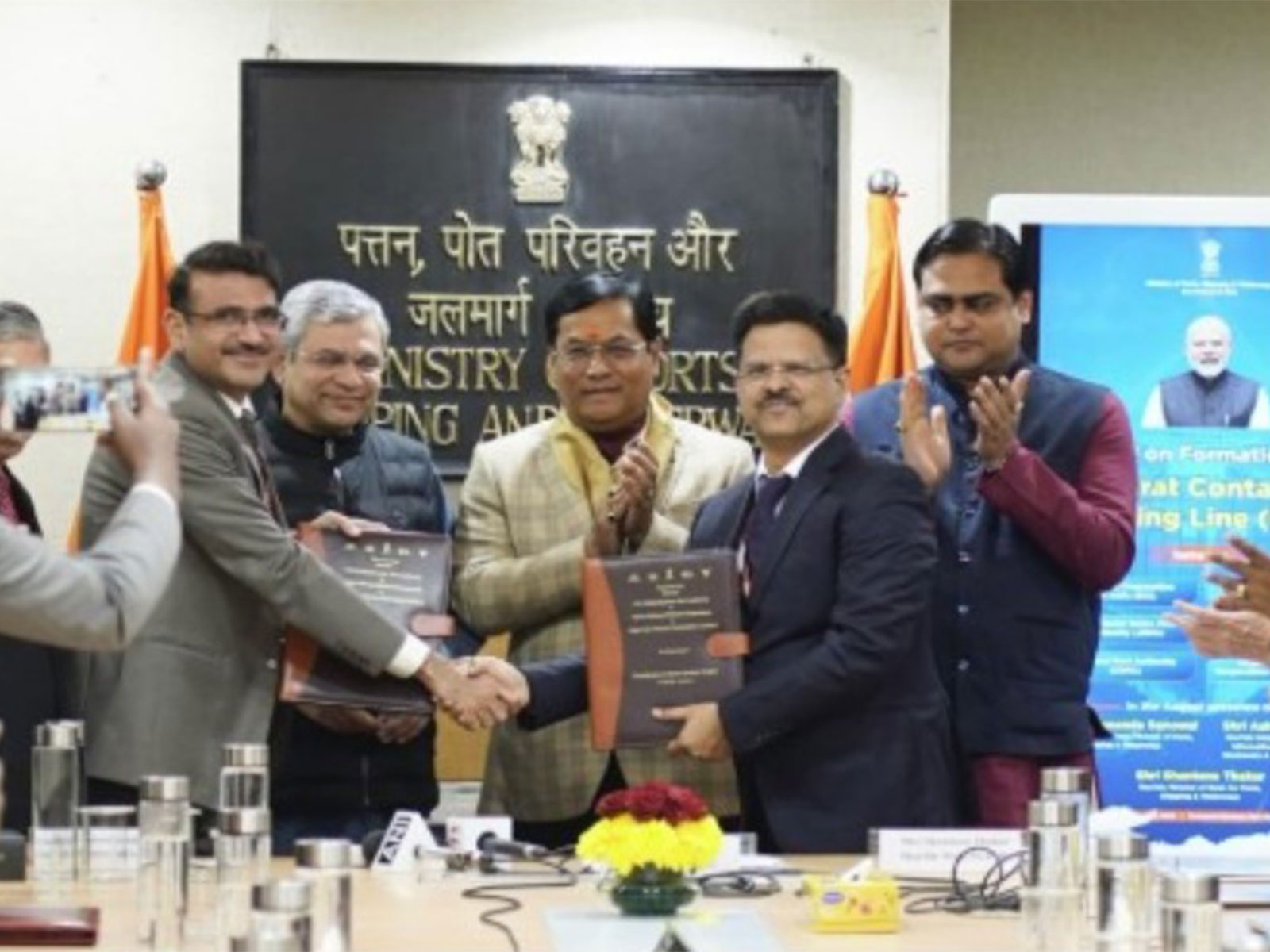 Union MInisters Sarbananda Sonowal and Ashwini Vaishnaw at the event (Photo/PIB)