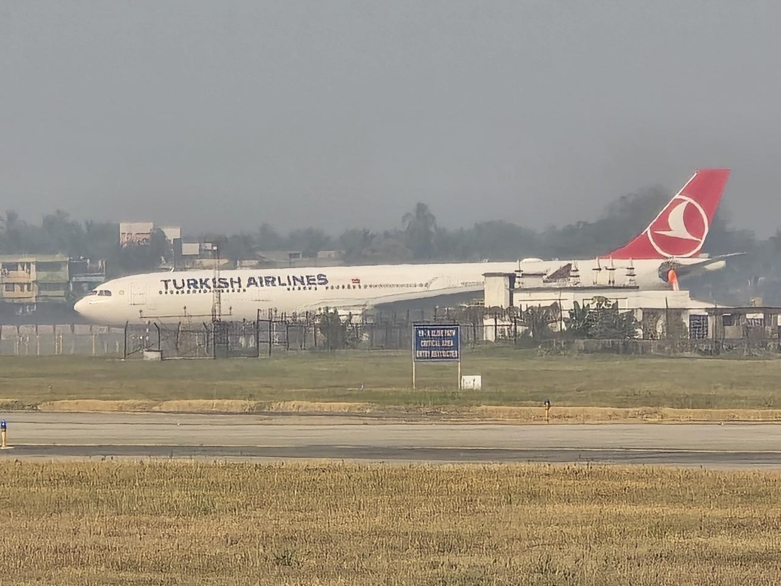 The aircraft, was en enroute to Istanbul from the Nepali capital.(Photo/Kolkata airport)