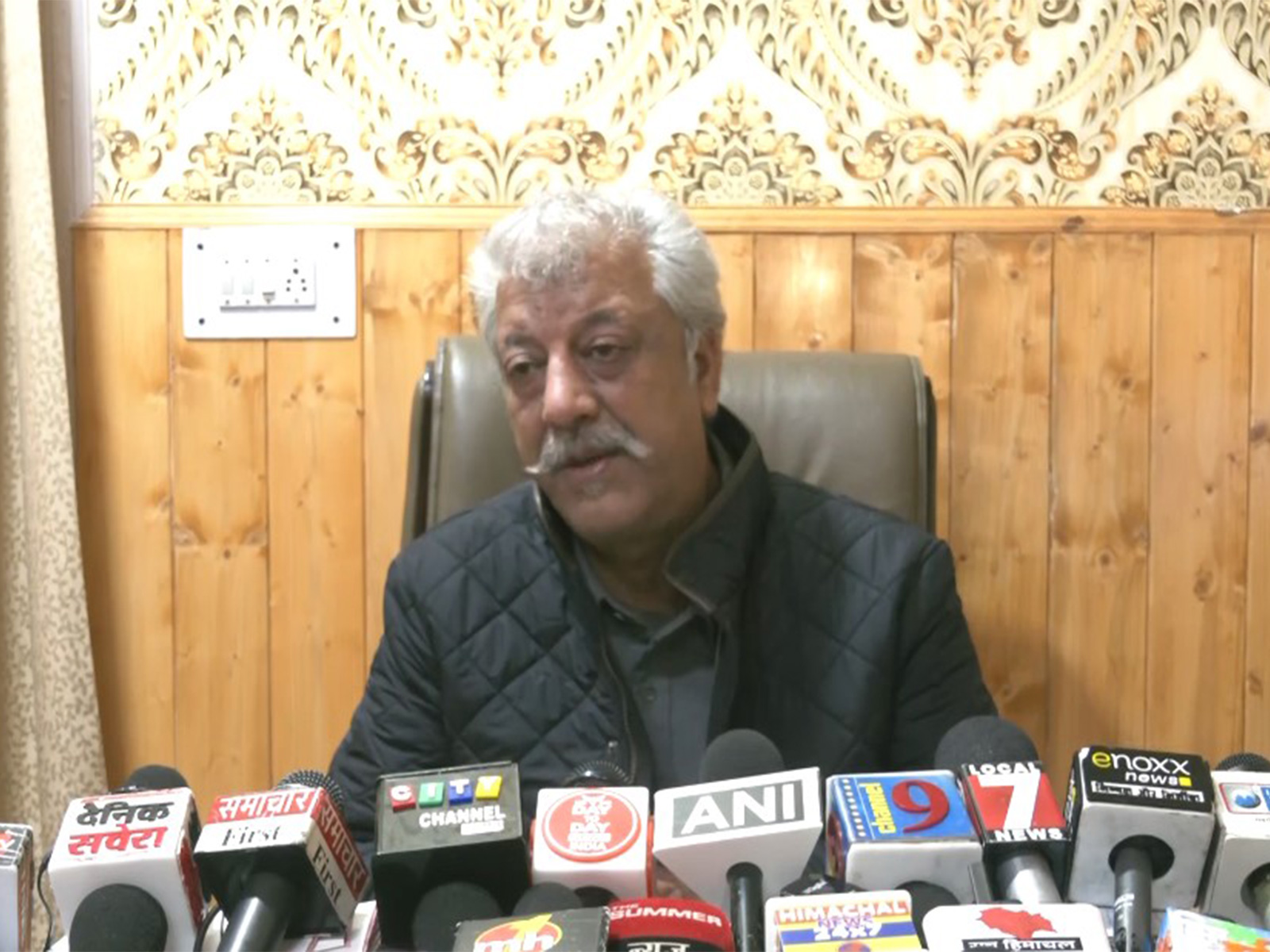  Congress MLA Harish Janartha 