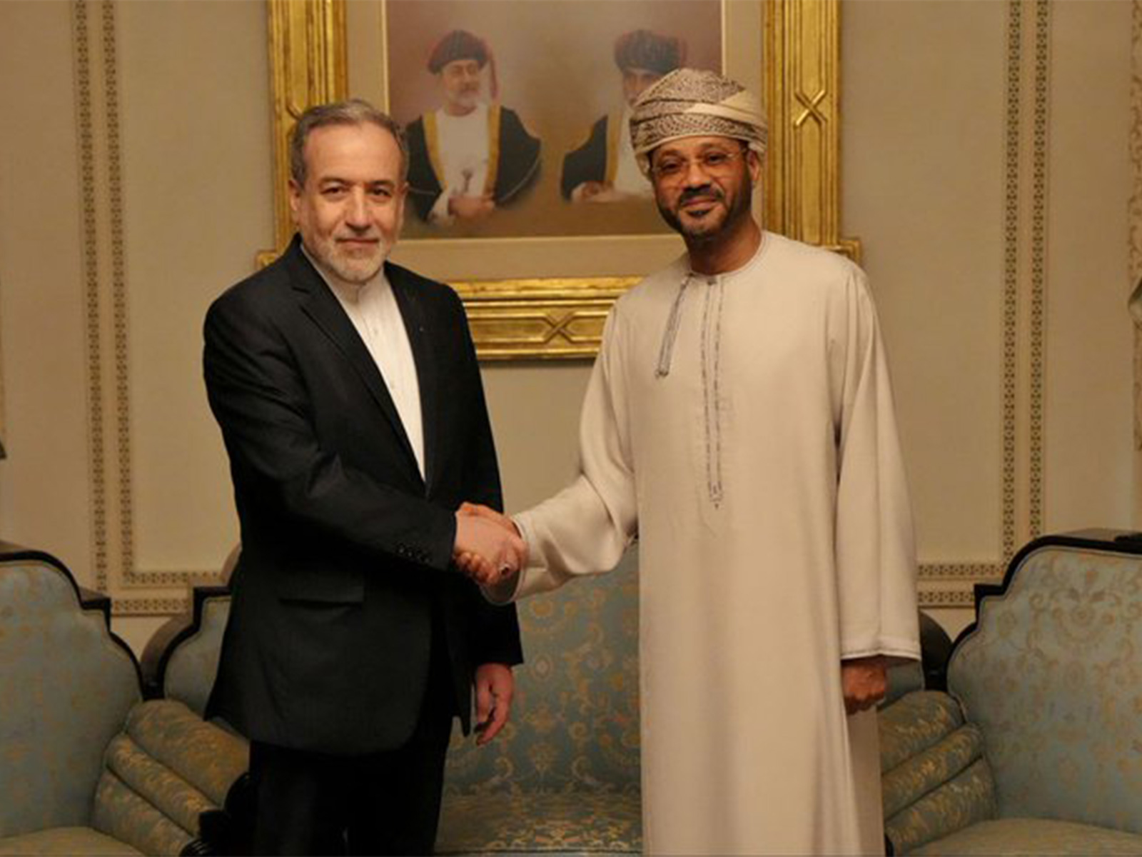 Foreign Minister of the Islamic Republic of Iran, Seyed Abbas Araqchi, who has travelled to Muscat for nuclear negotiations and the lifting of #sanctions, met earlier on Friday with Badr al-Busaidi (Photo/@@IRIMFA_EN)
