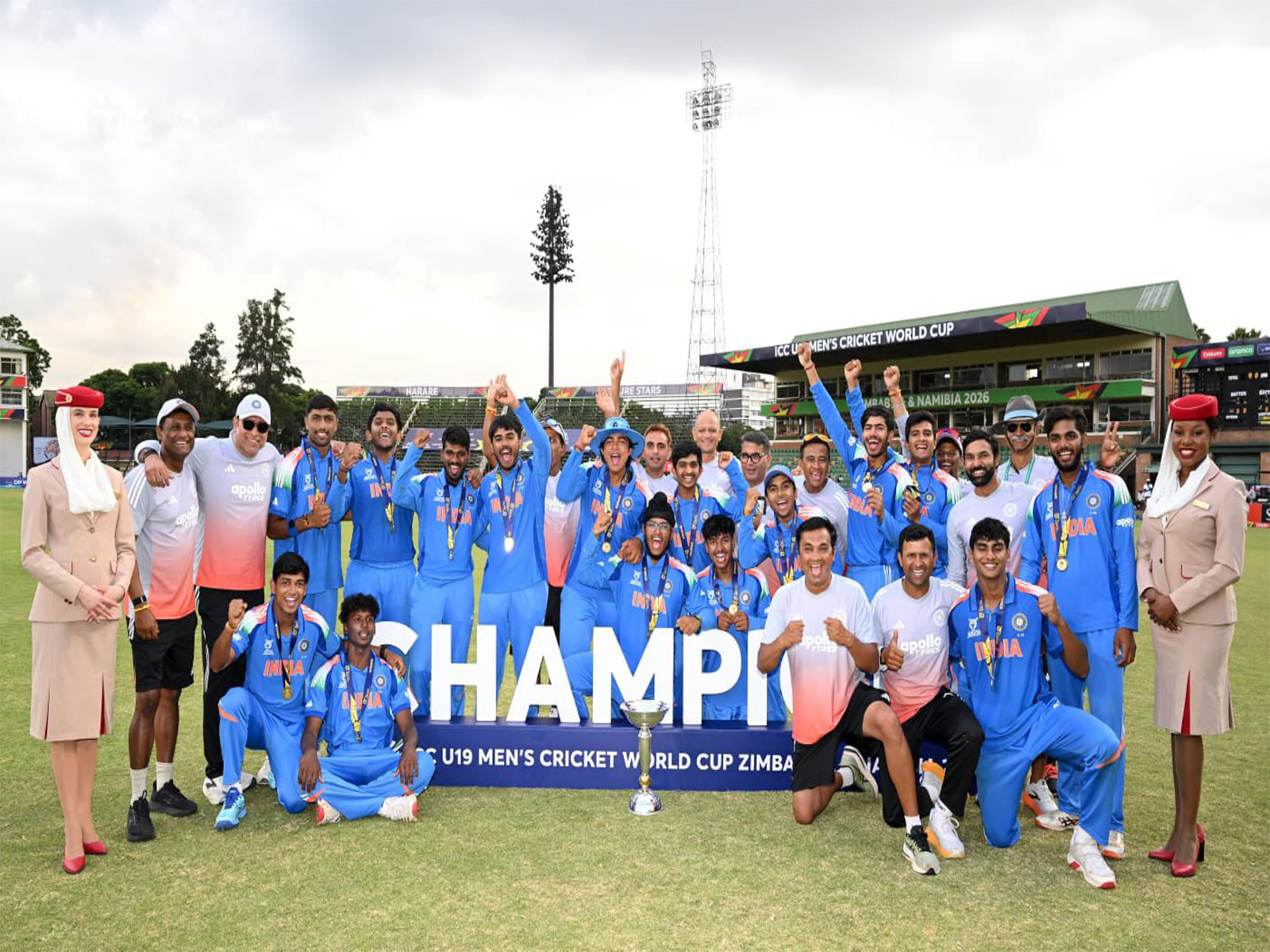 The victorious India Under-19 team with the World Cup (Photo/@lonsaikia)