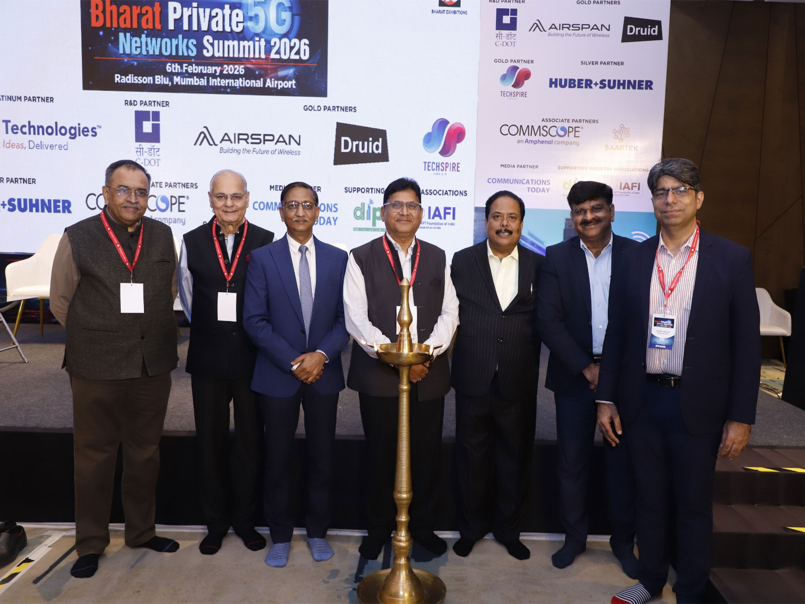 L to R: Sanjay Joglekar, Mumbai Port Authority, Anil Tandan, BIF, Sanjay Sharma, PowerTel, Anil N. Dhanorkar, BSNL, Shashi Dharan, BE, Gulshan Khurana, Voda Idea, Rajeev Saluja, Reliance Jio