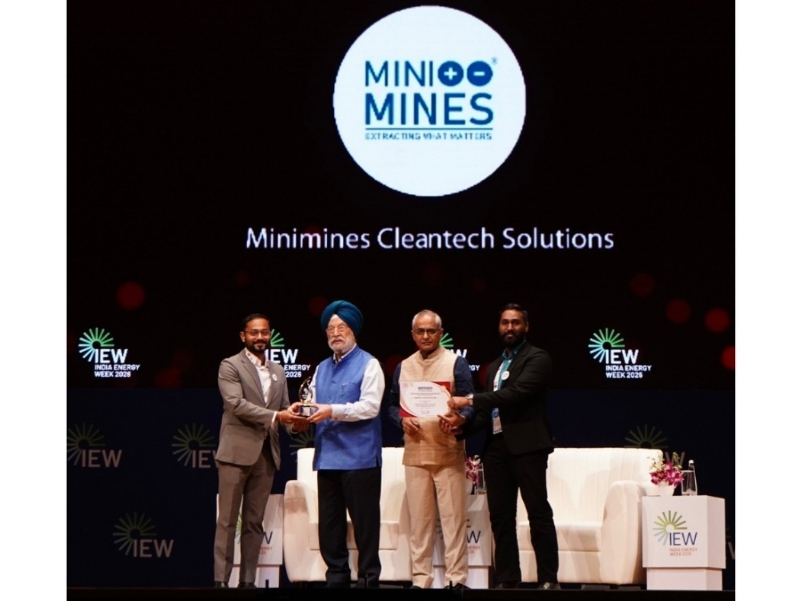 MiniMines Cleantech Wins First Prize at Avinya'26 Startup India Challenge at IEW