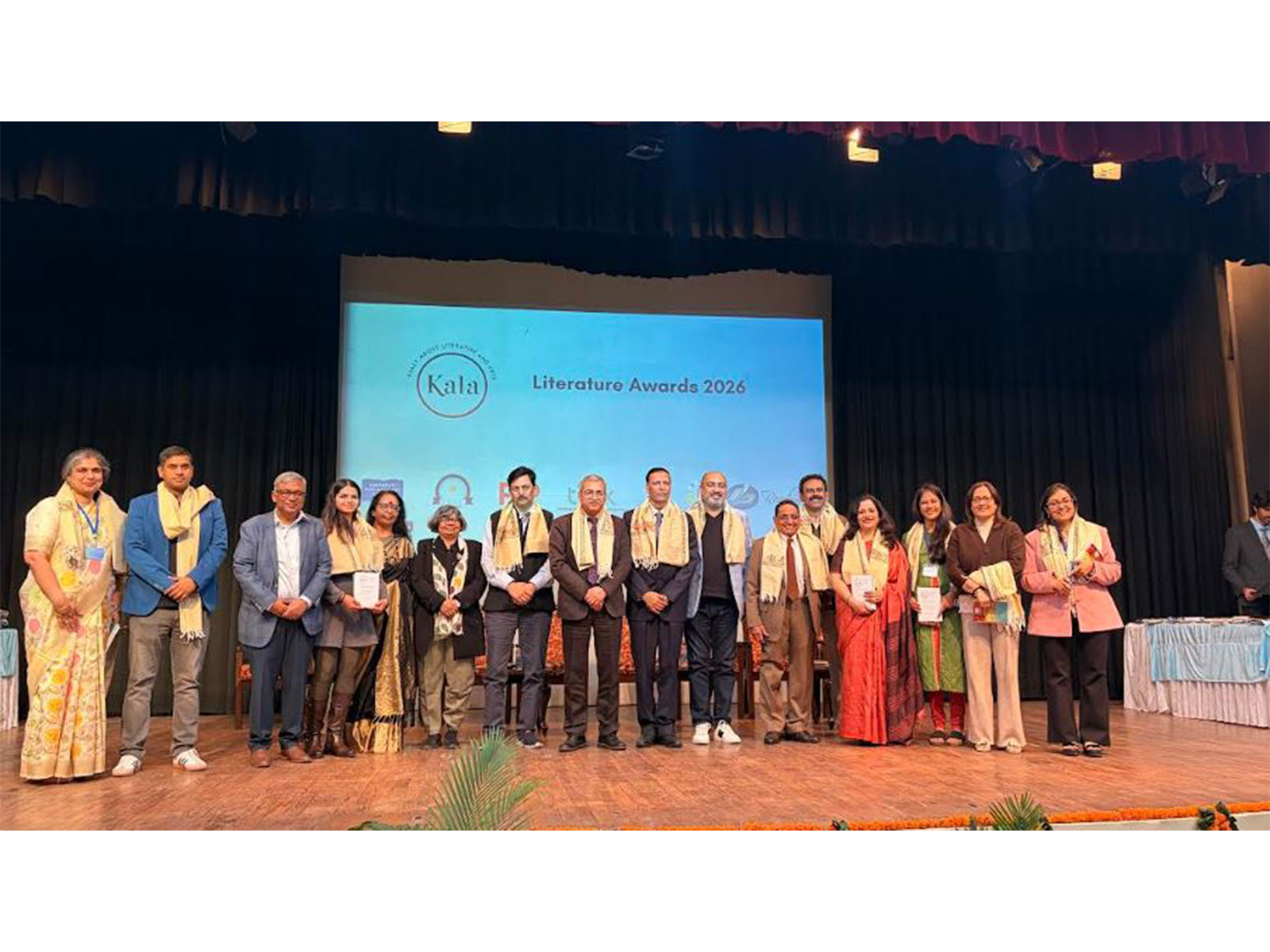 Sanjay Chandra and the other dignitaries with the Jury Members of Kala Literature Awards 2026