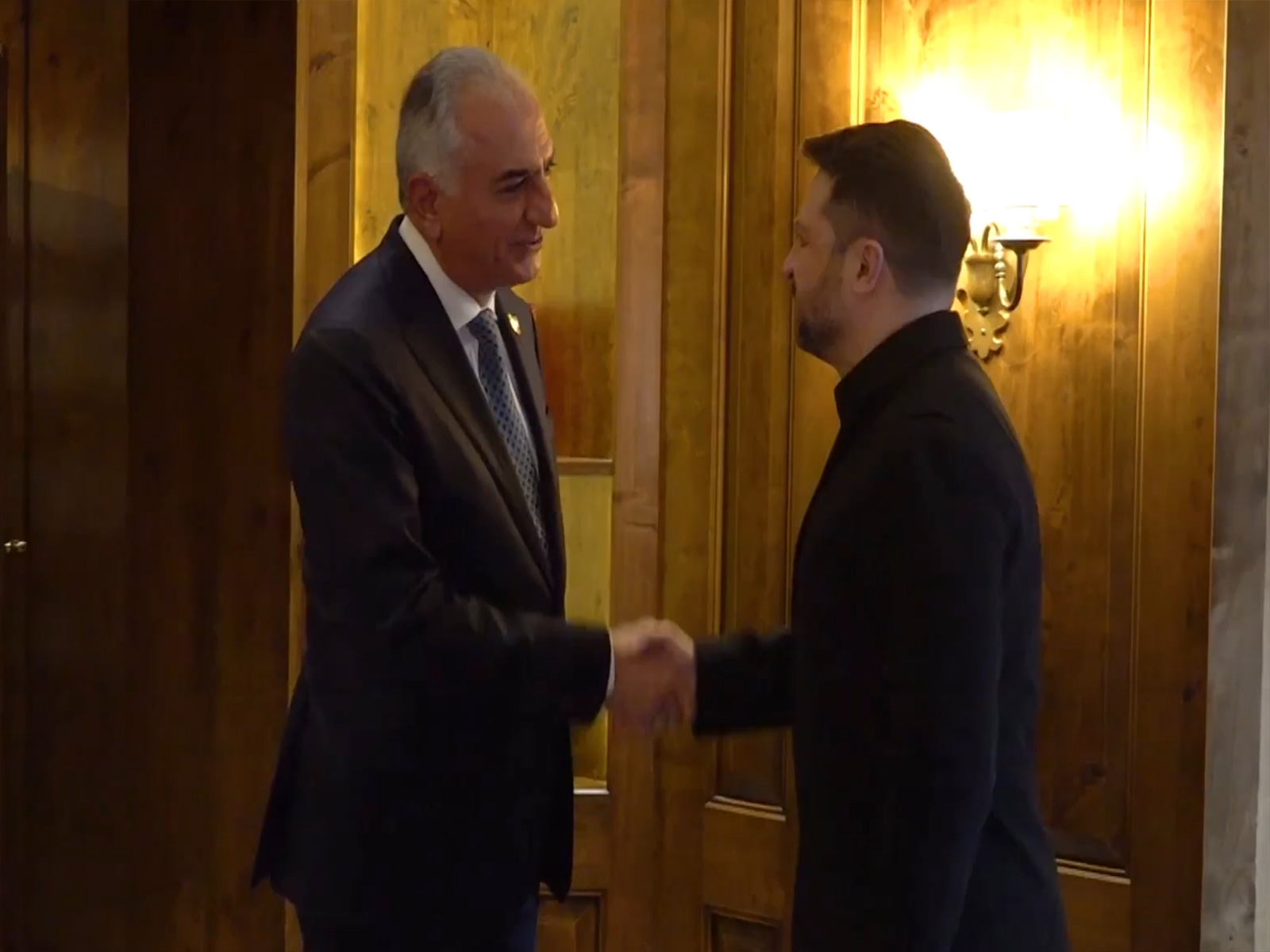 Exiled Crown Prince Reza Pahlavi meets Ukraine President Zelenskyy (Photo/@ZelenskyyUa)